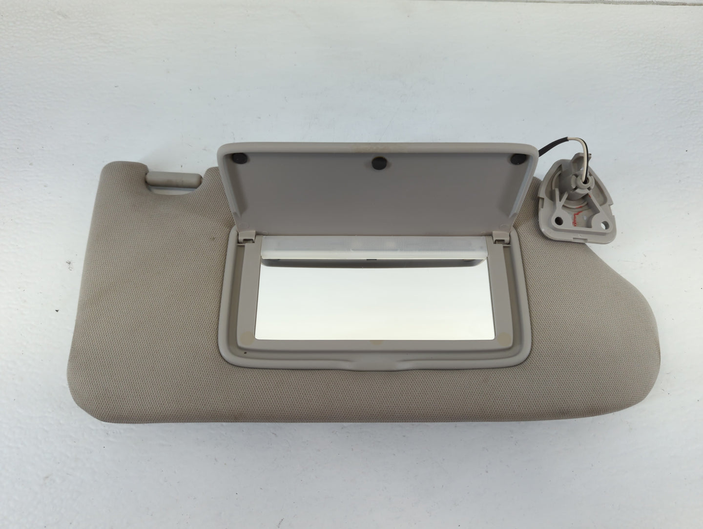 2013-2018 Nissan Altima Sun Visor Shade Replacement Passenger Right Mirror Fits Fits 2013 2014 2015 2016 2017 2018 OEM Used 