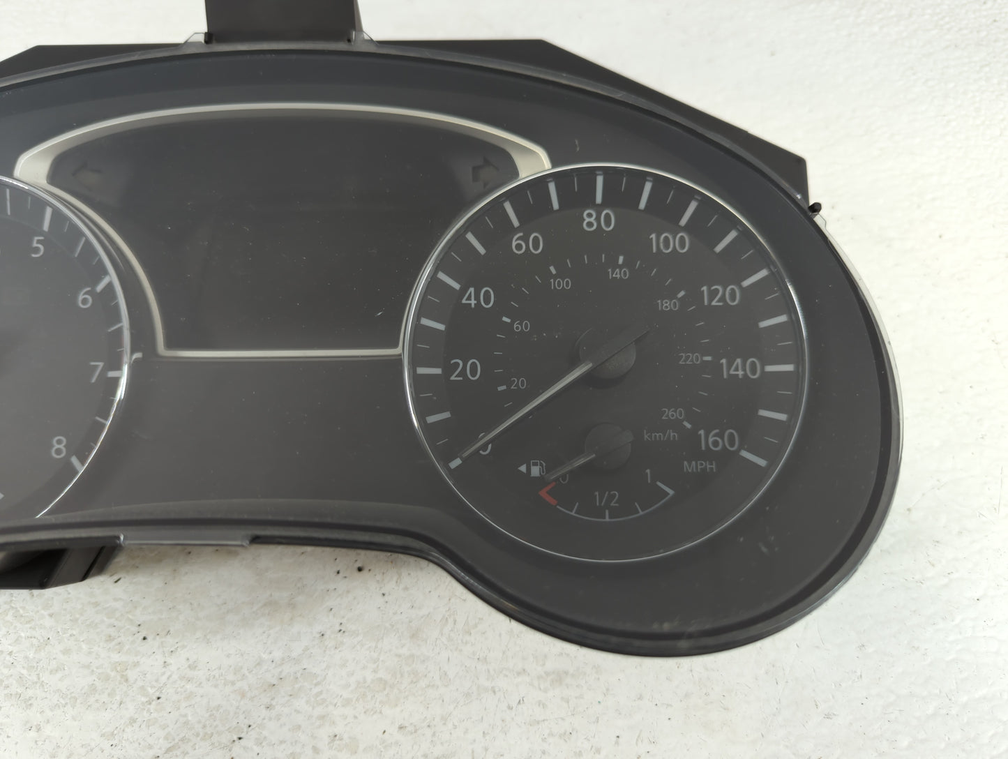 2016-2017 Nissan Altima Instrument Cluster Speedometer Gauges P/N:24810 9HT8A Fits Fits 2016 2017 OEM Used Auto Parts - Oemu