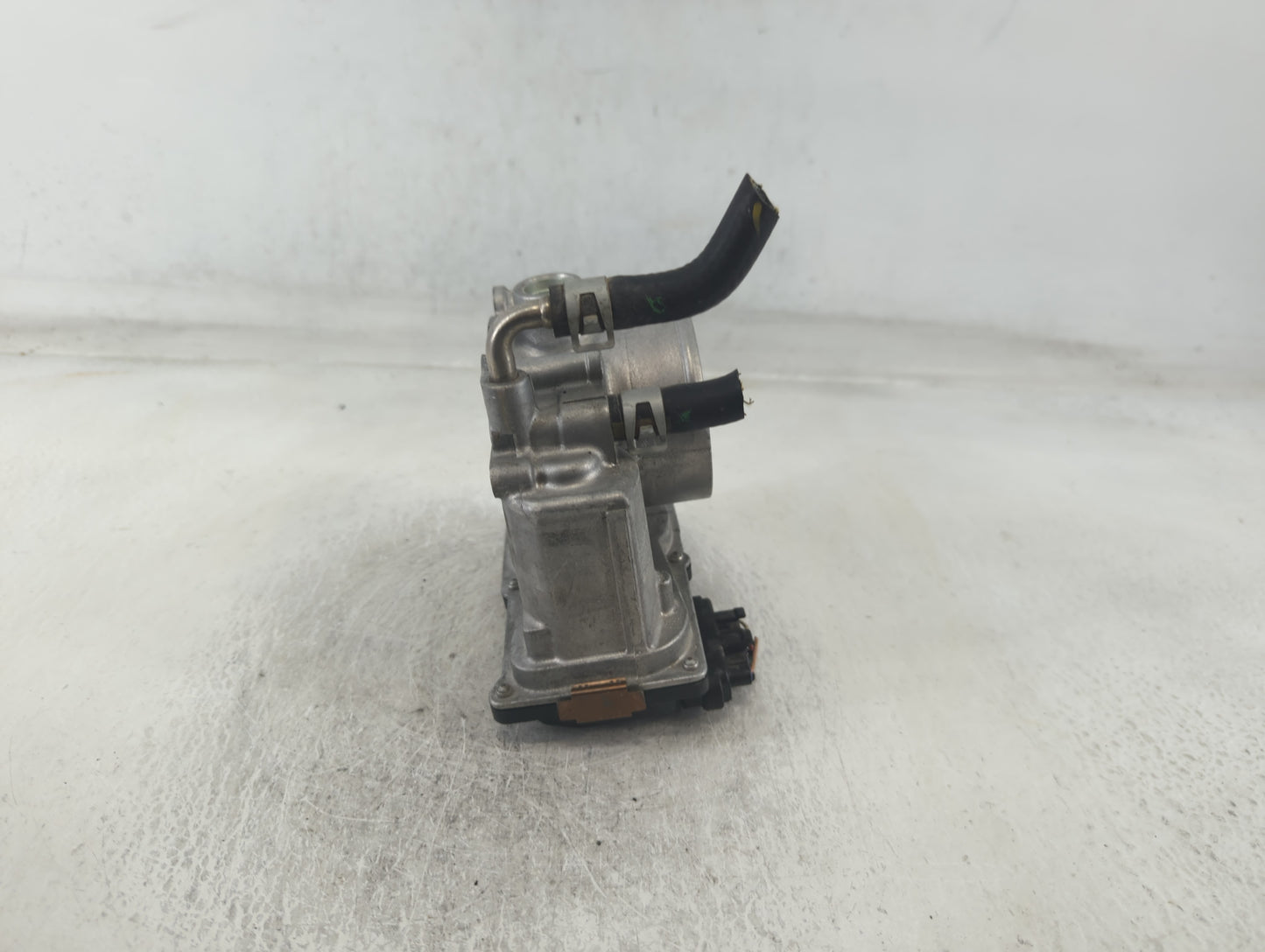 2013-2018 Nissan Altima Throttle Body P/N:7B20 00100 3TA60-01 B Fits Fits 2013 2014 2015 2016 2017 2018 2019 2020 OEM Used A