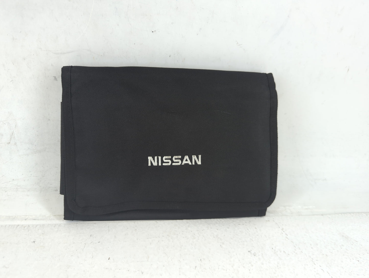 2017 Nissan Altima Owners Manual Book Guide P/N:OM17EA 0L33U1 OEM Used Auto Parts - Oemusedautoparts1.com
