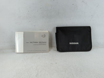 2017 Nissan Altima Owners Manual Book Guide P/N:OM17EA 0L33U0 OEM Used Auto Parts - Oemusedautoparts1.com