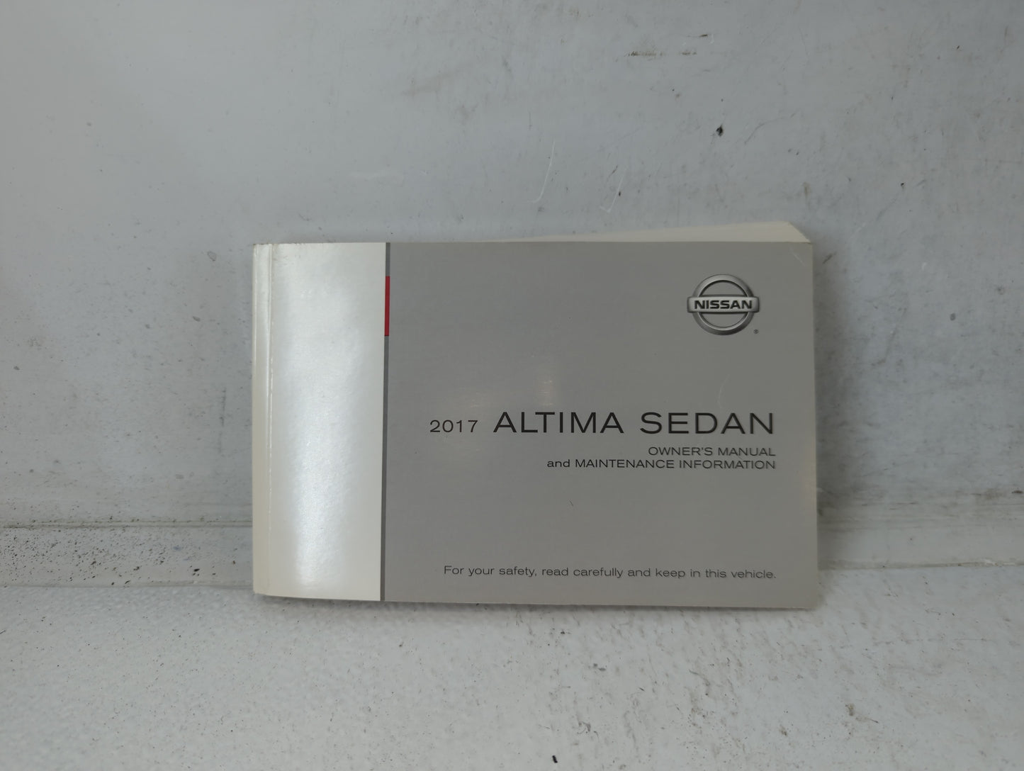 2017 Nissan Altima Owners Manual Book Guide P/N:OM17EA 0L33U0 OEM Used Auto Parts - Oemusedautoparts1.com