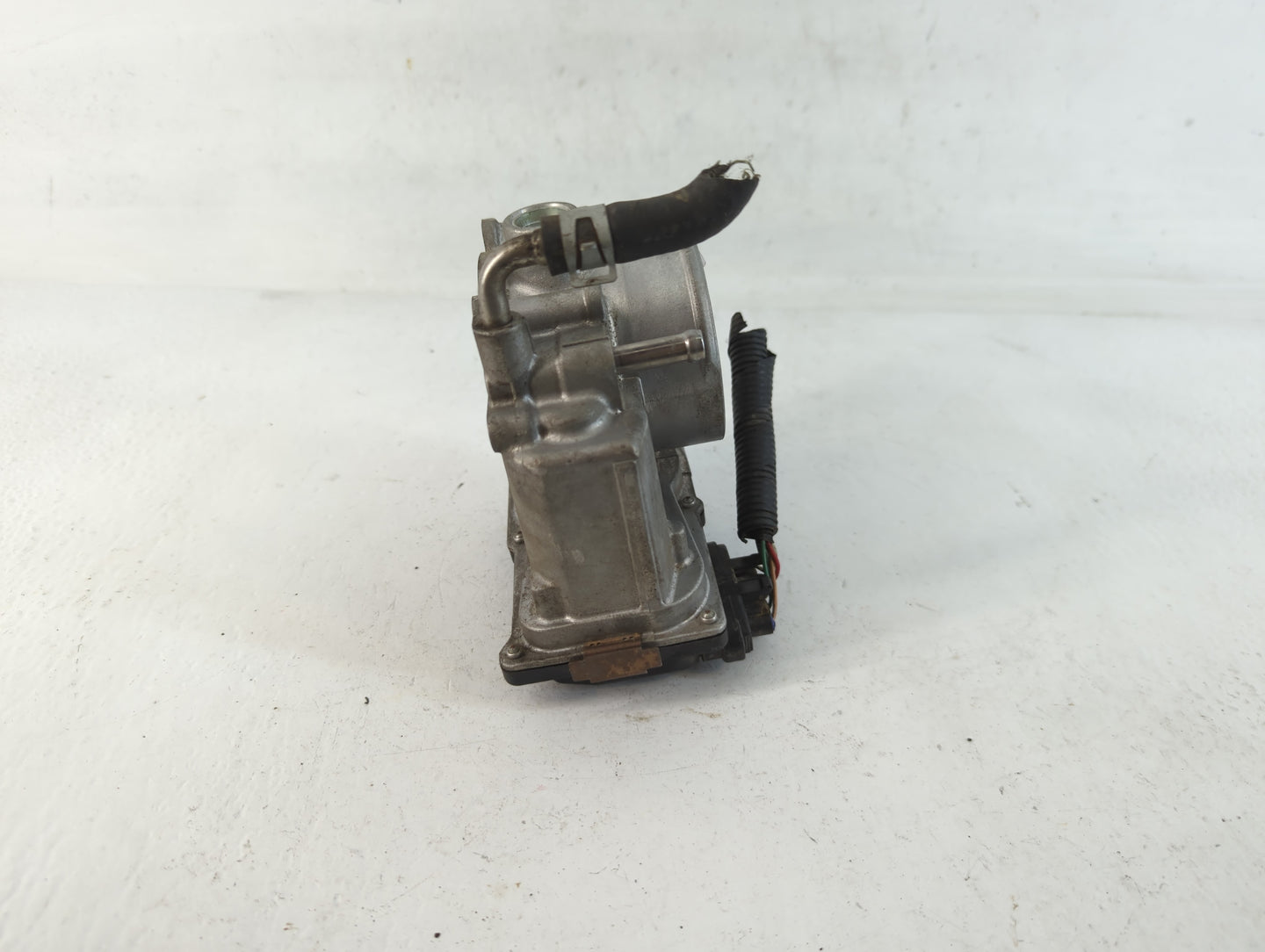 2013-2018 Nissan Altima Throttle Body P/N:00226 3TA60-01 B Fits Fits 2013 2014 2015 2016 2017 2018 2019 2020 OEM Used Auto P