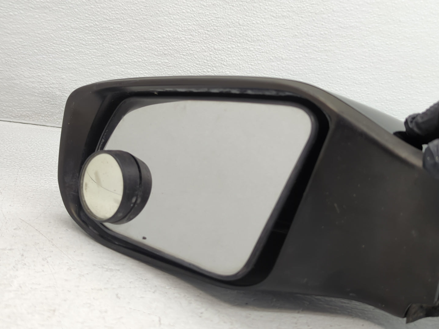 2013-2018 Nissan Altima Driver Side View Mirror - Left Door Mirror OEM Used - Oemusedautoparts1.com