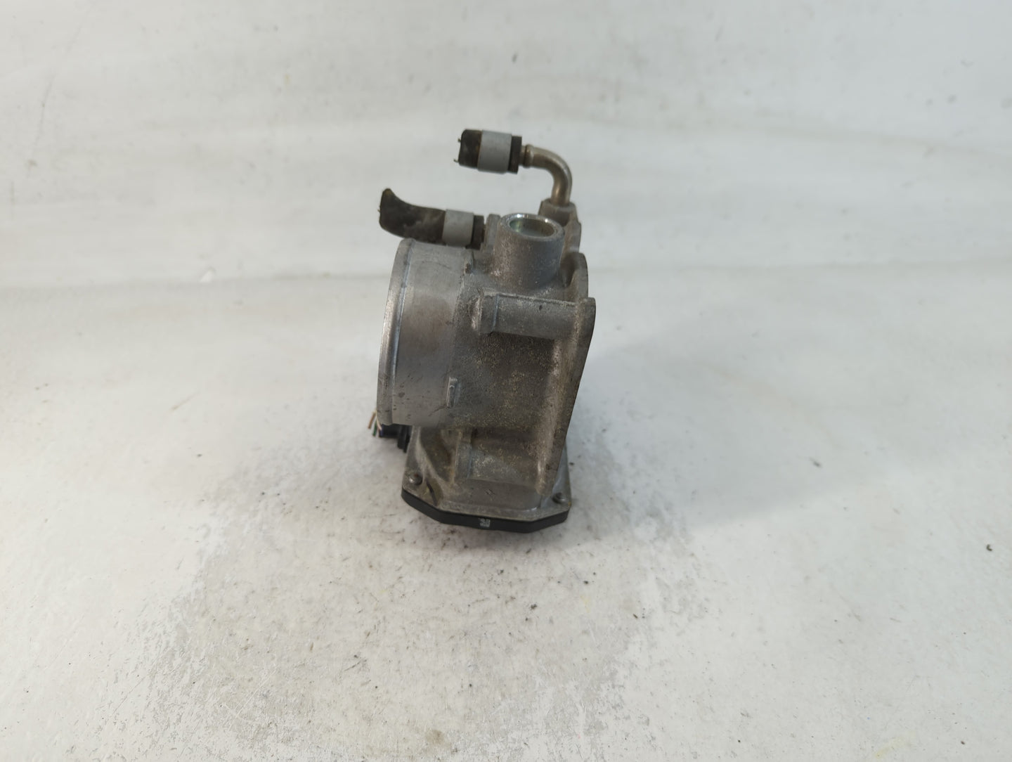 2013-2018 Nissan Altima Throttle Body P/N:3TA60-01 B Fits Fits 2013 2014 2015 2016 2017 2018 2019 2020 OEM Used Auto Parts -
