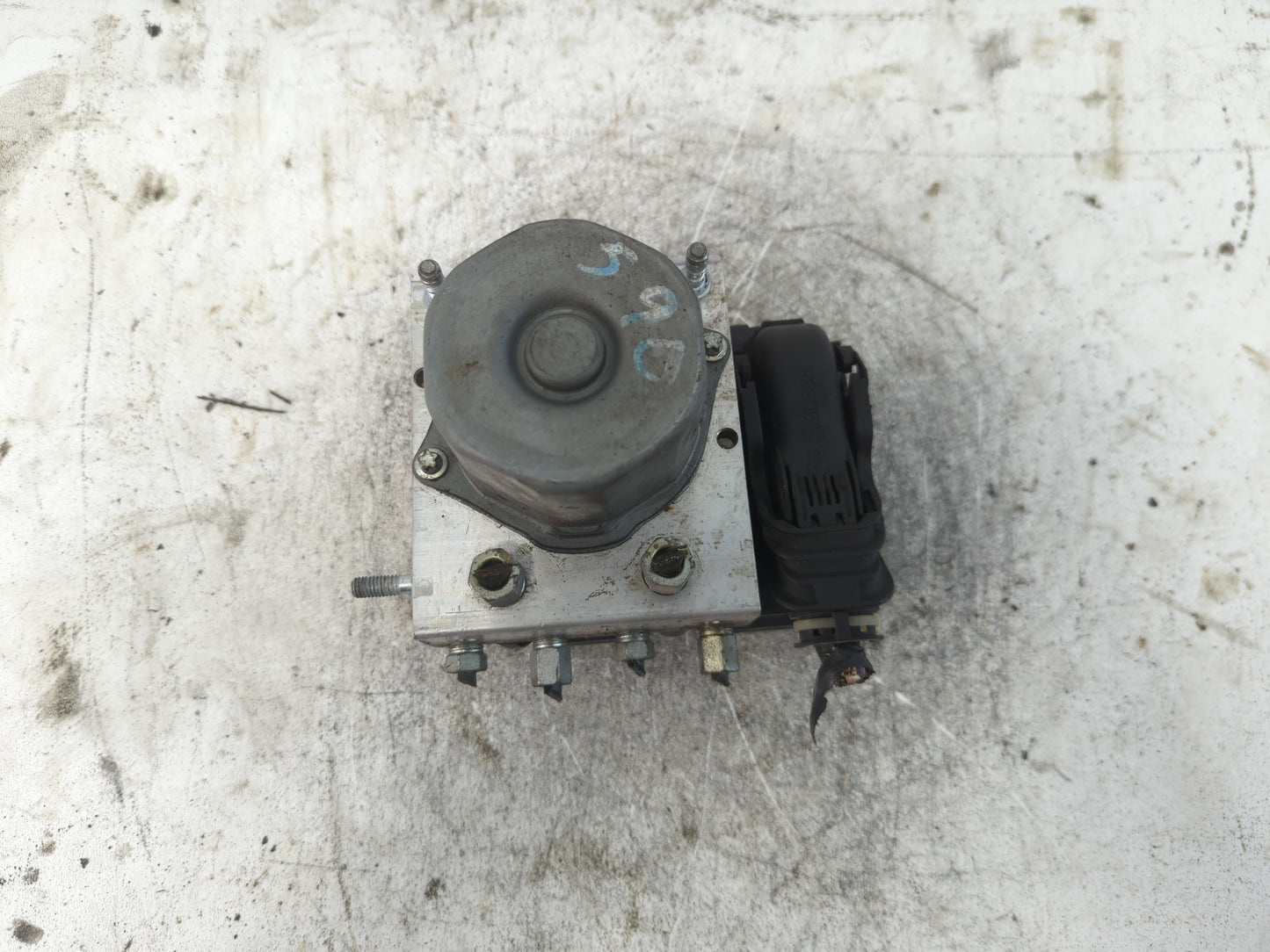 2017-2018 Nissan Altima ABS Pump Control Module Replacement P/N:47660 9HS0A Fits Fits 2017 2018 OEM Used Auto Parts - Oemuse