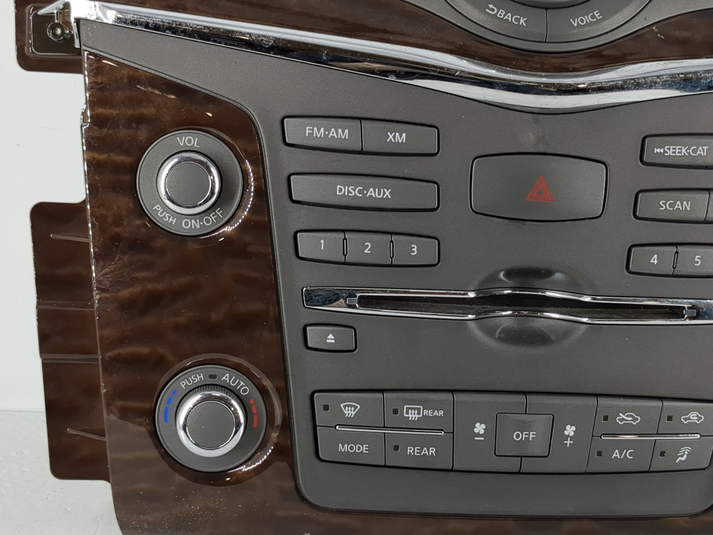 2017-2017 Nissan Armada Am Fm Cd Player Radio Receiver - Oemusedautoparts1.com