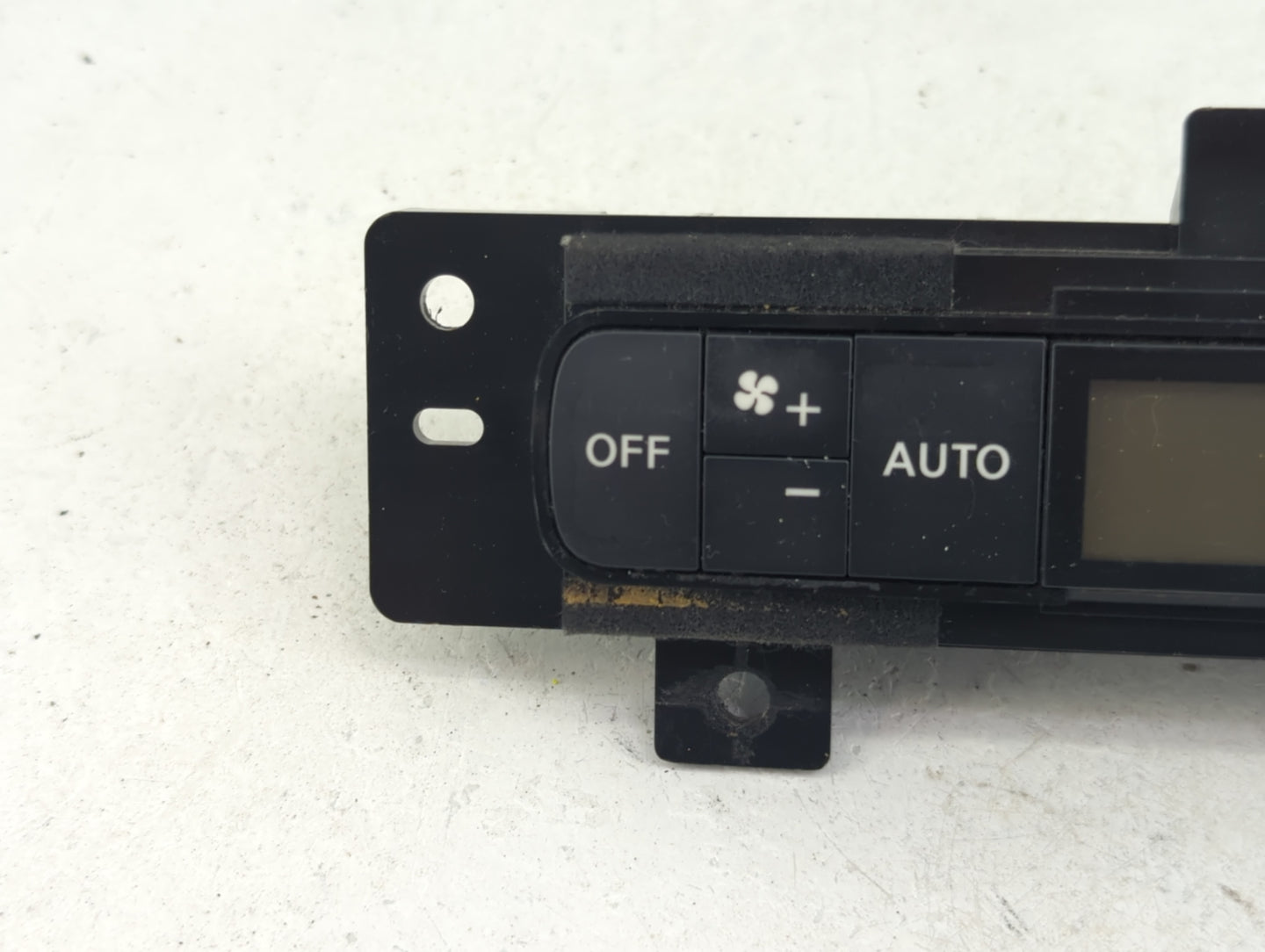 2017-2020 Nissan Armada Climate Control Module Temperature AC/Heater Replacement Fits Fits 2017 2018 2019 2020 OEM Used Auto