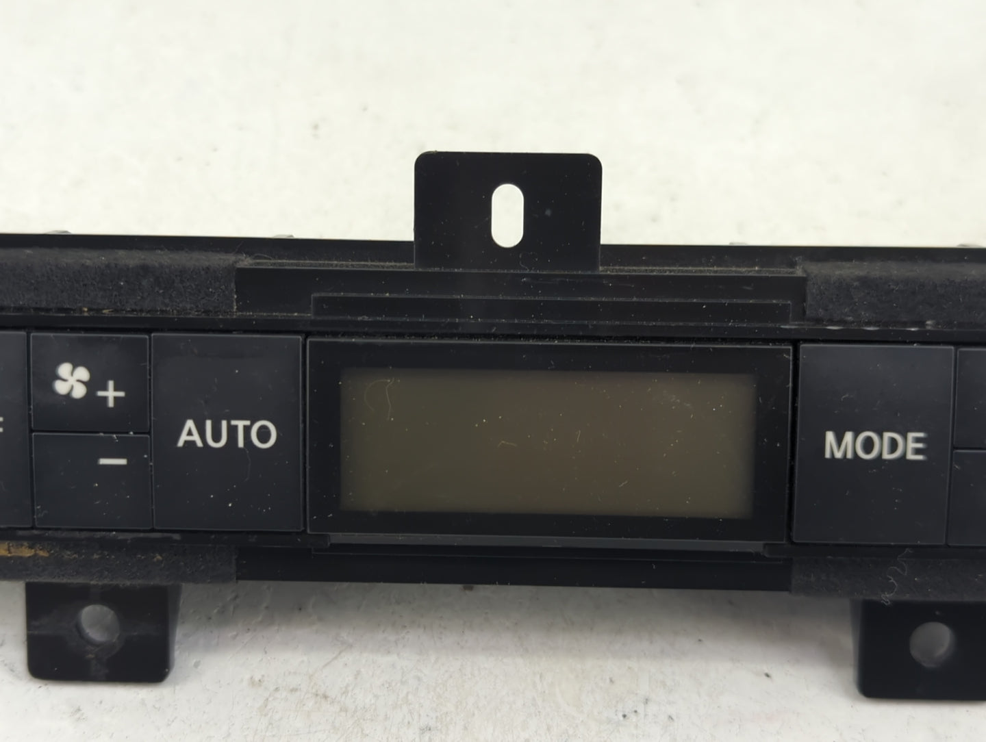 2017-2020 Nissan Armada Climate Control Module Temperature AC/Heater Replacement Fits Fits 2017 2018 2019 2020 OEM Used Auto