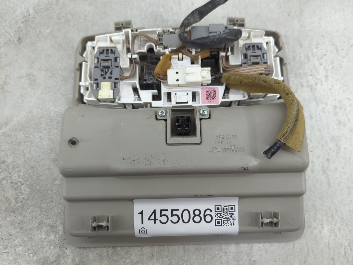 2017 Nissan Armada Overhead Roof Console - Oemusedautoparts1.com