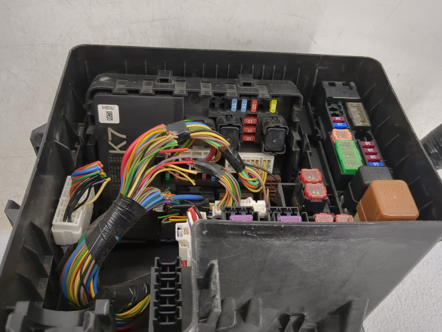 2017 Nissan Armada Fusebox Fuse Box Panel Relay Module P/N:3S0G9010 Fits OEM Used Auto Parts - Oemusedautoparts1.com