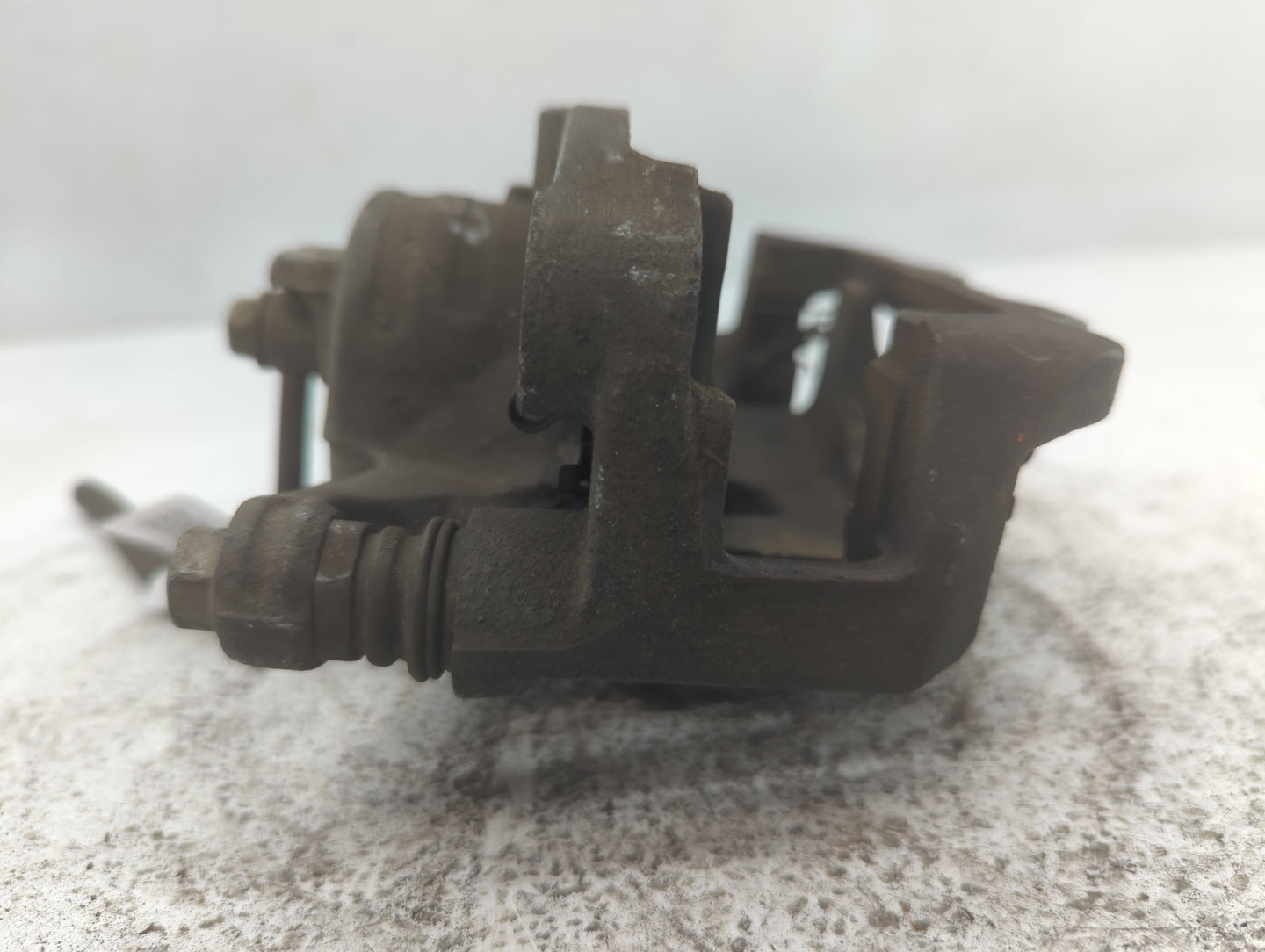 2007-2022 Nissan Armada Front Driver Left Brake Caliper - Oemusedautoparts1.com