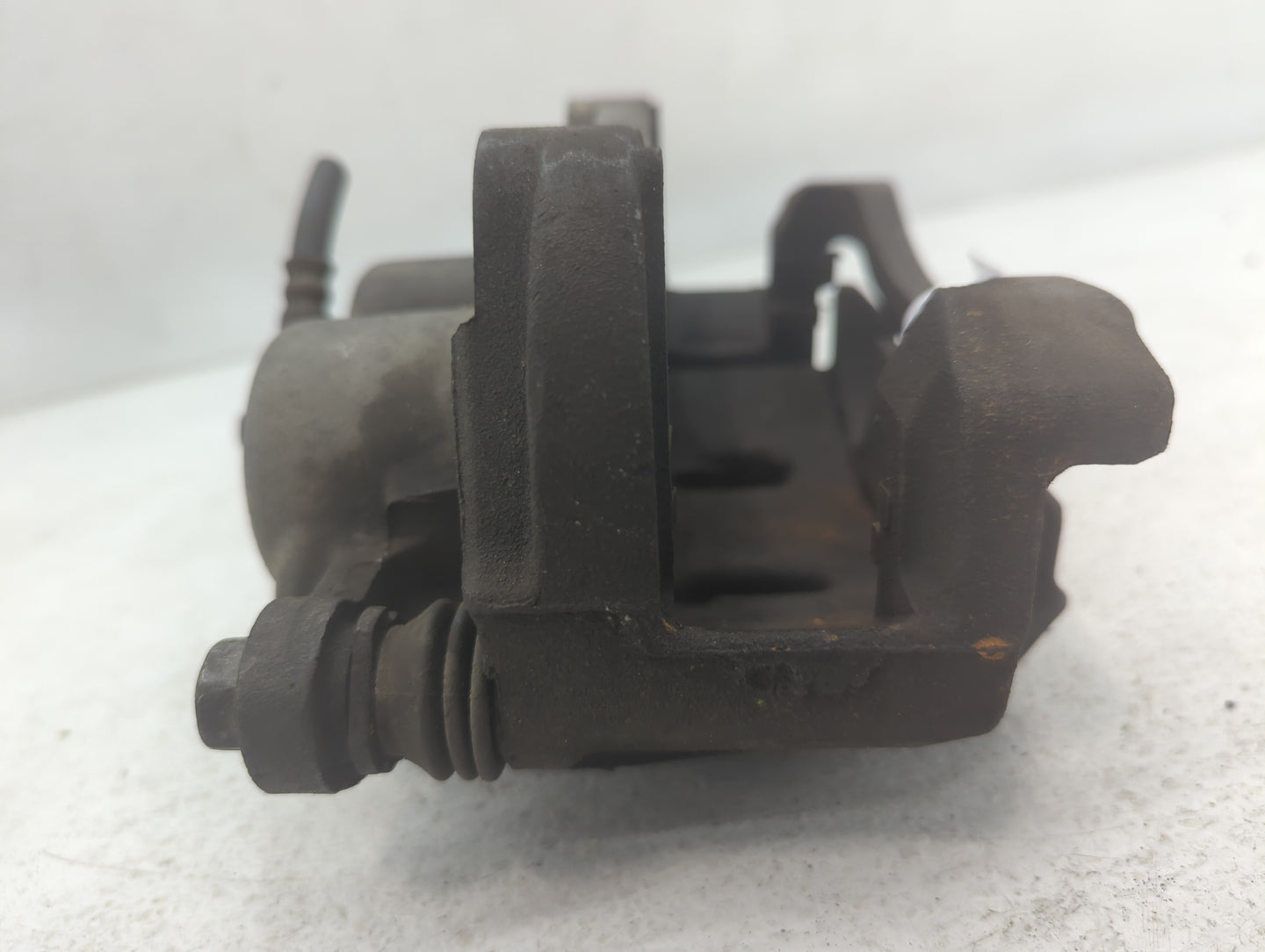 2017-2022 Nissan Armada Front Driver Left Brake Caliper - Oemusedautoparts1.com