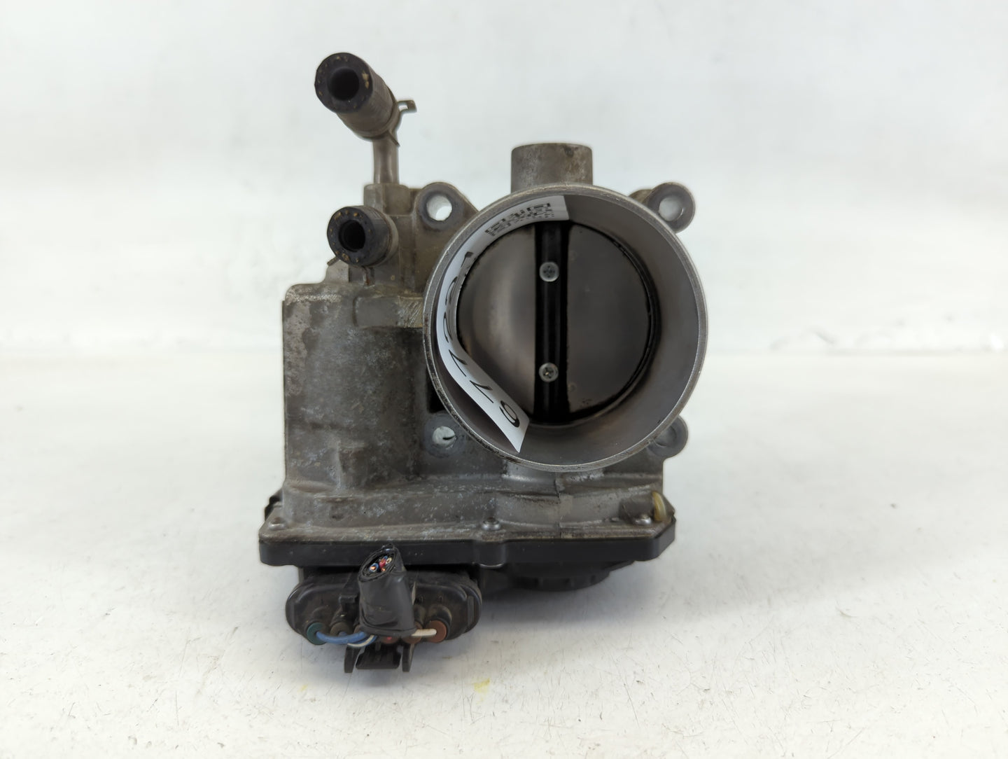2013-2019 Nissan Frontier Throttle Body P/N:EA-A60-01 G Fits Fits 2013 2014 2015 2016 2017 2018 2019 OEM Used Auto Parts - O