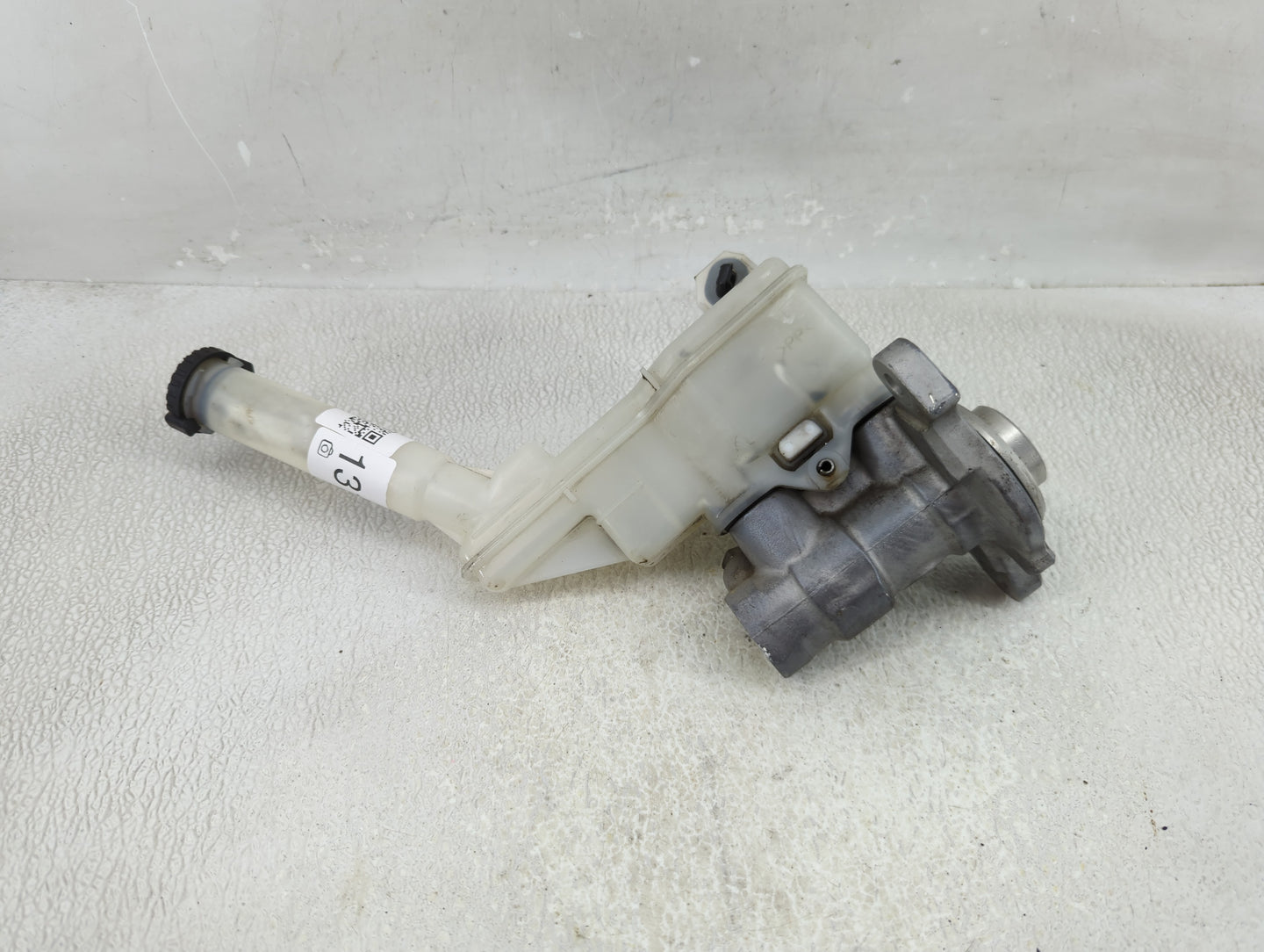 2011-2017 Nissan Juke Brake Master Cylinder - Oemusedautoparts1.com