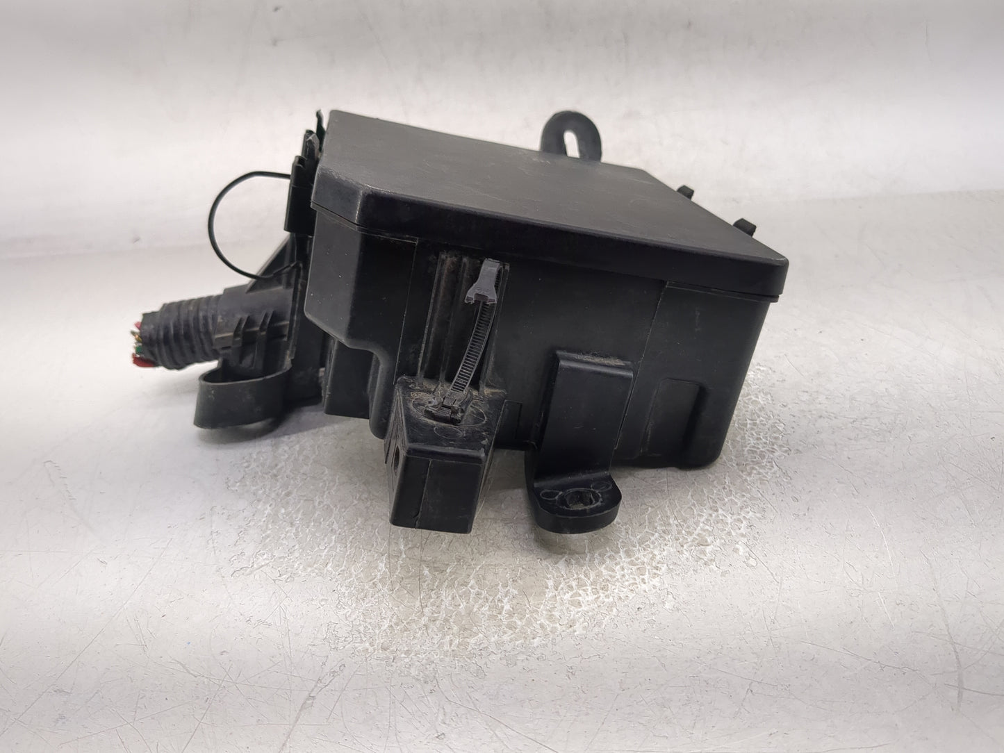 2011-2017 Nissan Juke Fusebox Fuse Box Panel Relay Module P/N:284B7 3RA1B Fits Fits 2011 2012 2013 2014 2015 2016 2017 OEM U