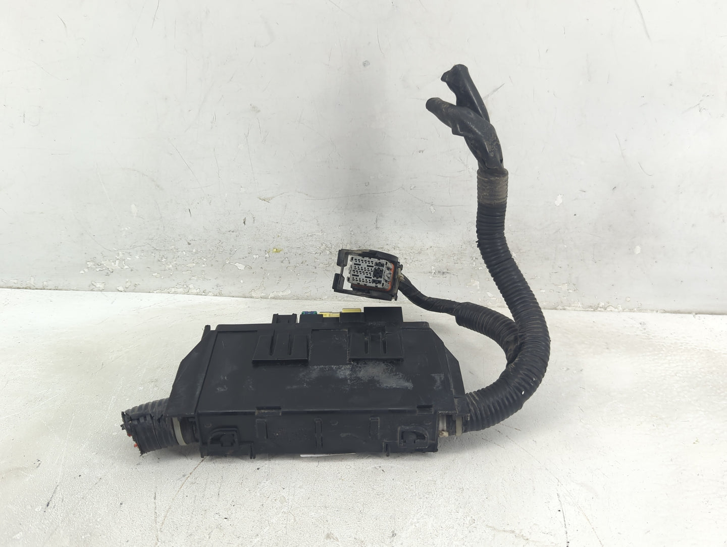 2011-2017 Nissan Juke Fusebox Fuse Box Panel Relay Module P/N:7154-7223-30 Fits Fits 2011 2012 2013 2014 2015 2016 2017 OEM 