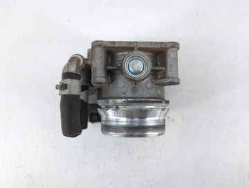 2015-2017 Nissan Juke Throttle Body P/N:RME60-51 Fits Fits 2015 2016 2017 2018 2019 OEM Used Auto Parts