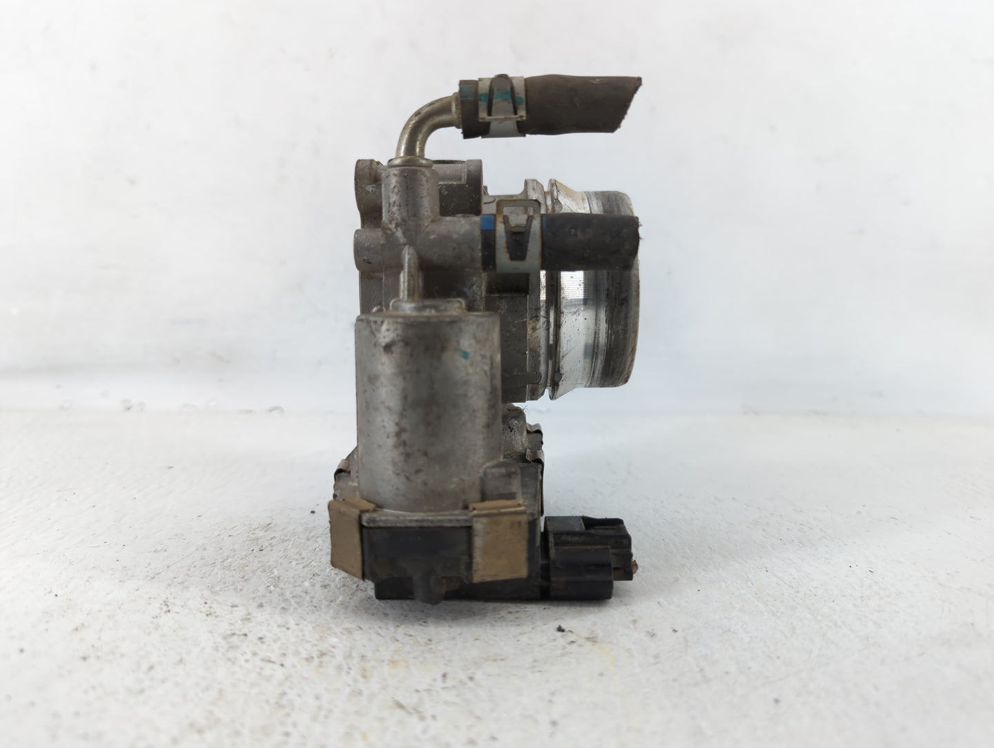 2015-2017 Nissan Juke Throttle Body P/N:RME60-51 Fits Fits 2015 2016 2017 2018 2019 OEM Used Auto Parts - Oemusedautoparts1.