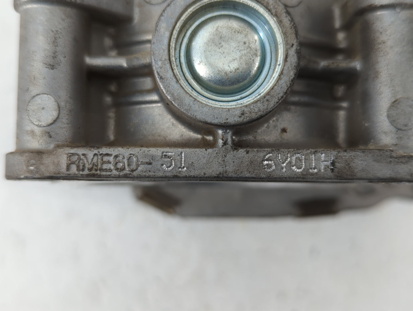2015-2017 Nissan Juke Throttle Body P/N:RME60-51 Fits Fits 2015 2016 2017 2018 2019 OEM Used Auto Parts - Oemusedautoparts1.