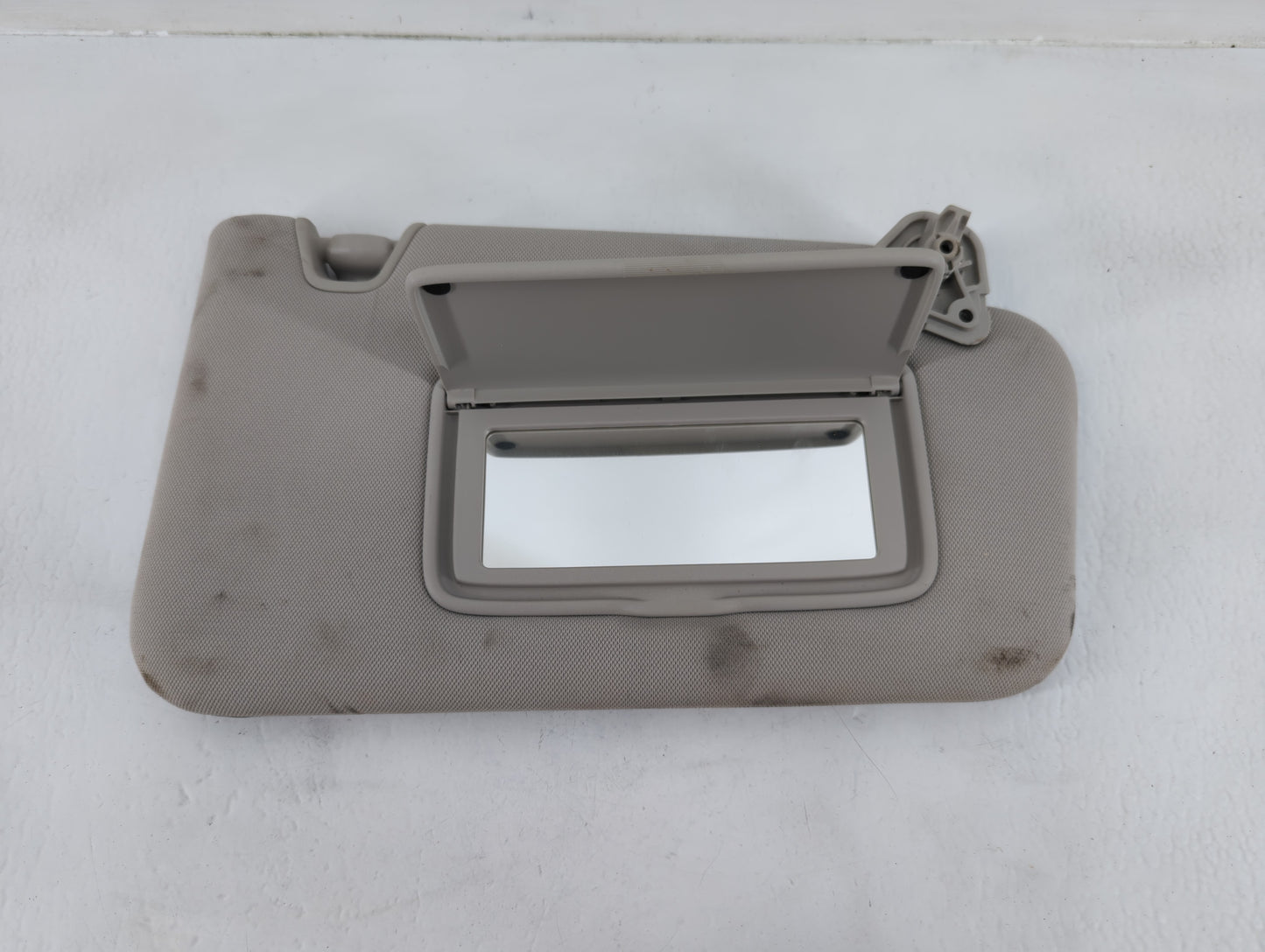 2015-2017 Nissan Juke Sun Visor Shade Replacement Passenger Right Mirror Fits Fits 2015 2016 2017 OEM Used Auto Parts - Oemu