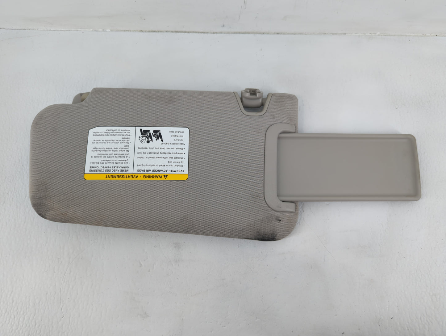 2015-2017 Nissan Juke Sun Visor Shade Replacement Passenger Right Mirror Fits Fits 2015 2016 2017 OEM Used Auto Parts - Oemu