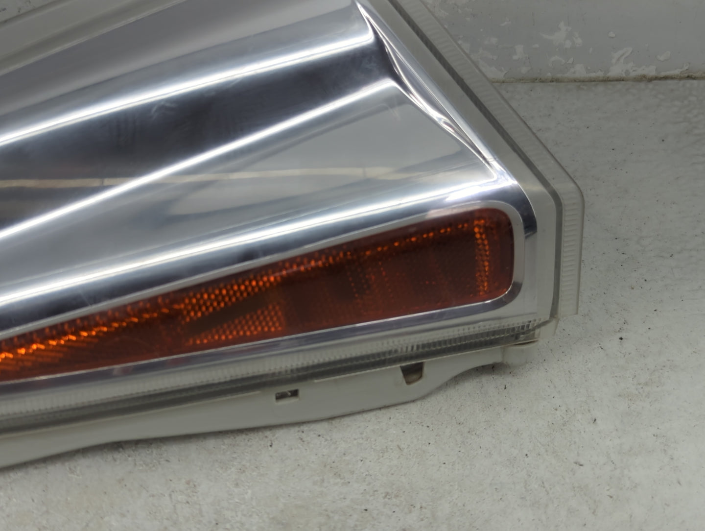 2015-2017 Nissan Leaf Tail Light Assembly Passenger Right OEM Fits Fits 2015 2016 2017 OEM Used Auto Parts - Oemusedautopart