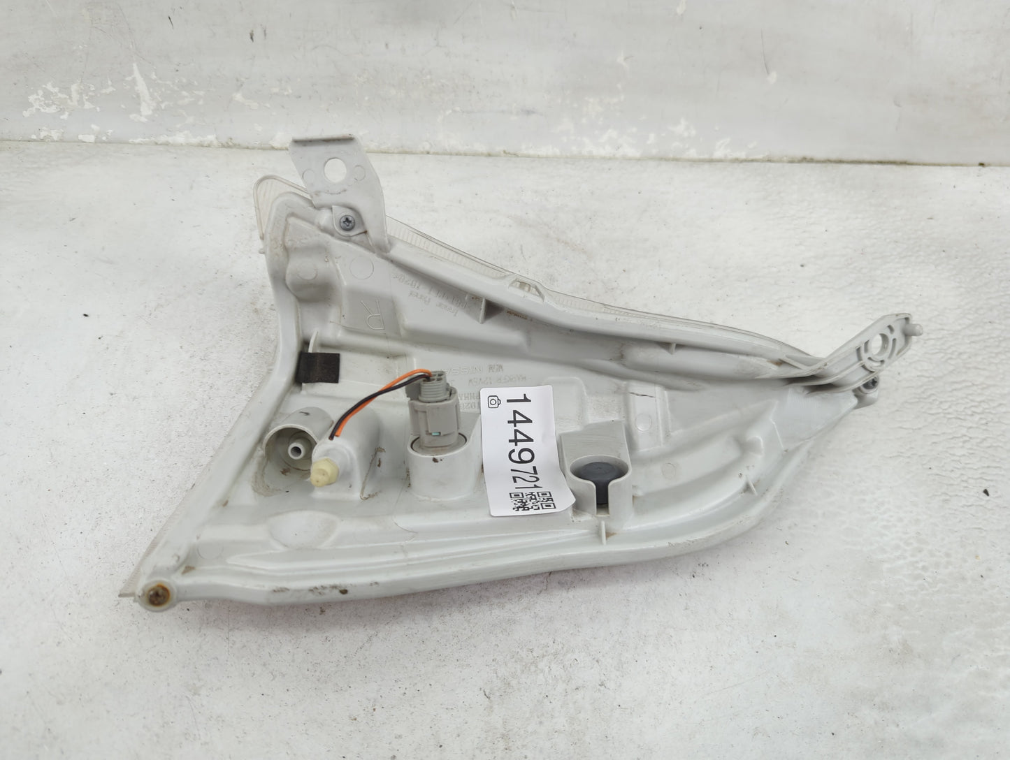 2015-2017 Nissan Leaf Tail Light Assembly Passenger Right OEM Fits Fits 2015 2016 2017 OEM Used Auto Parts - Oemusedautopart