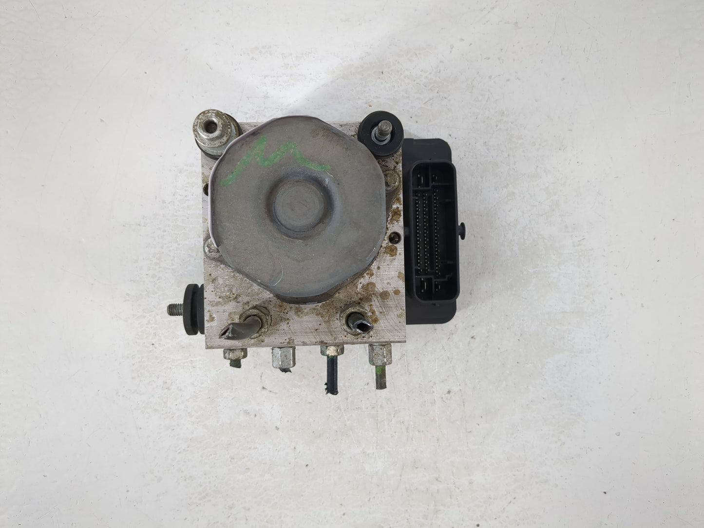 2016-2017 Nissan Maxima ABS Pump Control Module Replacement P/N:47660 4RA0A Fits Fits 2016 2017 OEM Used Auto Parts - Oemuse