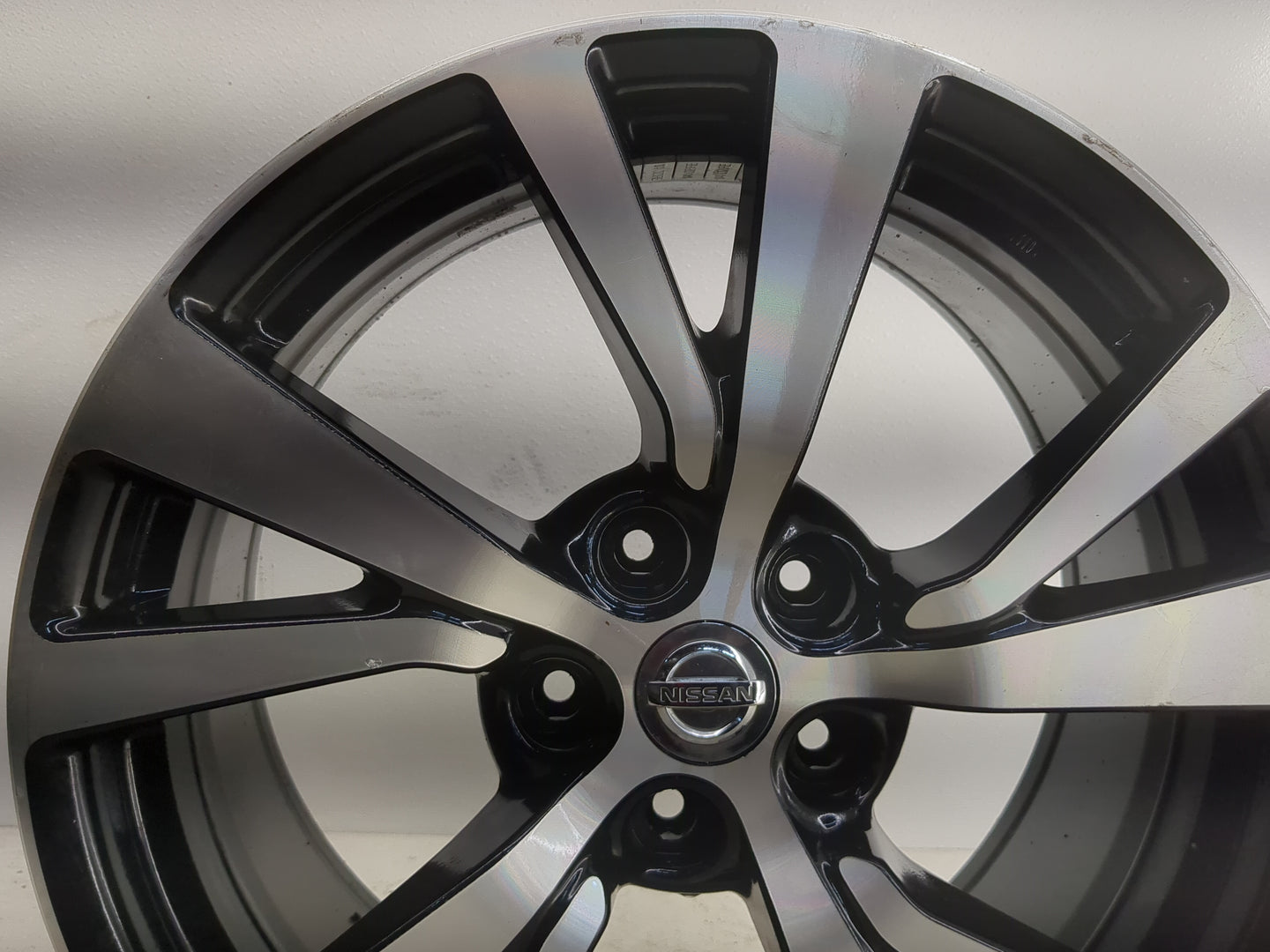 2016-2018 Nissan Maxima Oem Wheel Rim - Oemusedautoparts1.com