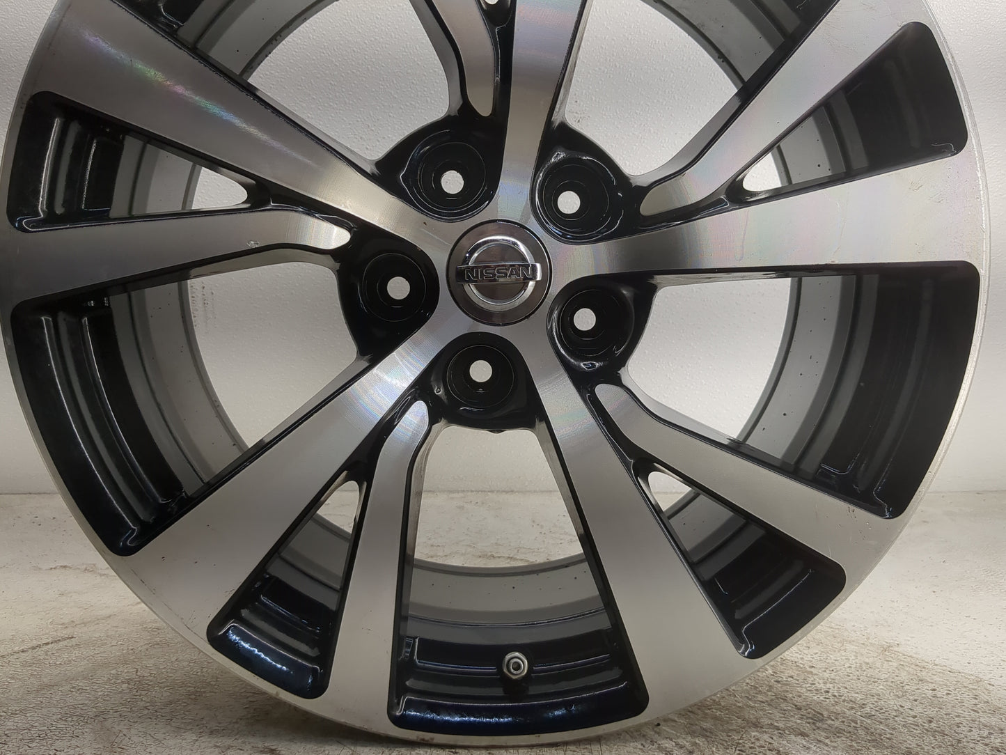 2016-2018 Nissan Maxima Oem Wheel Rim - Oemusedautoparts1.com