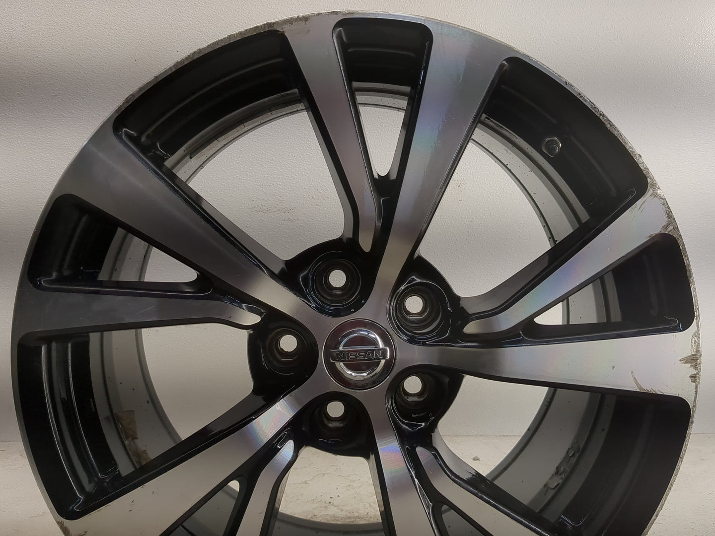2016-2018 Nissan Maxima Oem Wheel Rim - Oemusedautoparts1.com