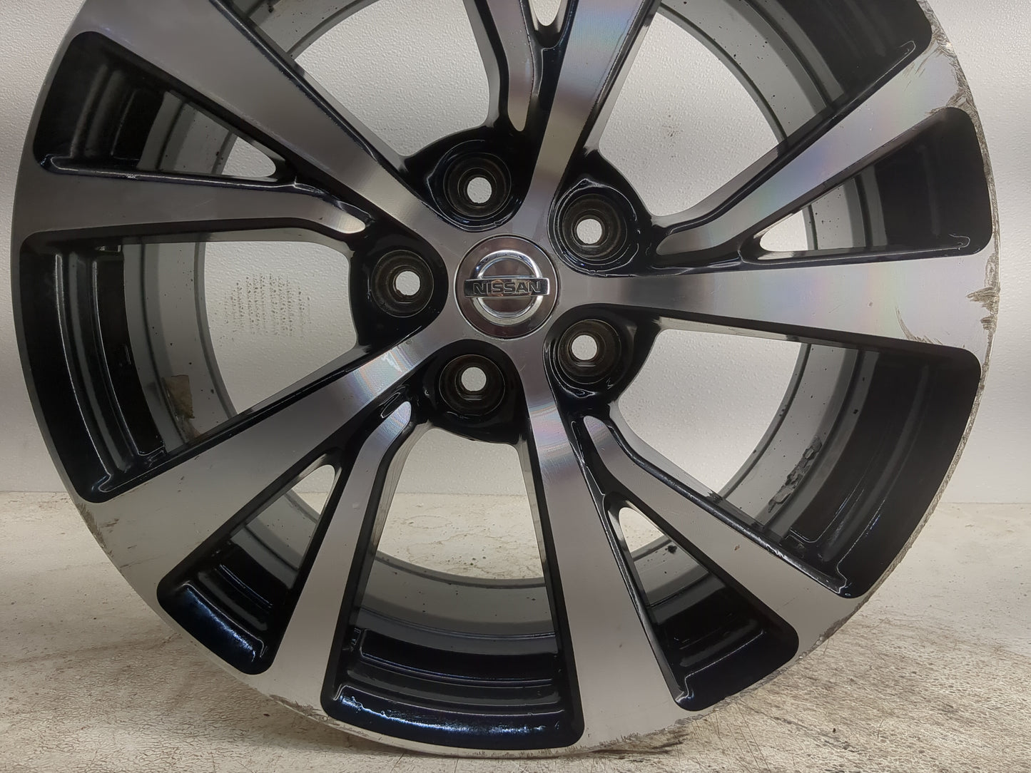 2016-2018 Nissan Maxima Oem Wheel Rim - Oemusedautoparts1.com