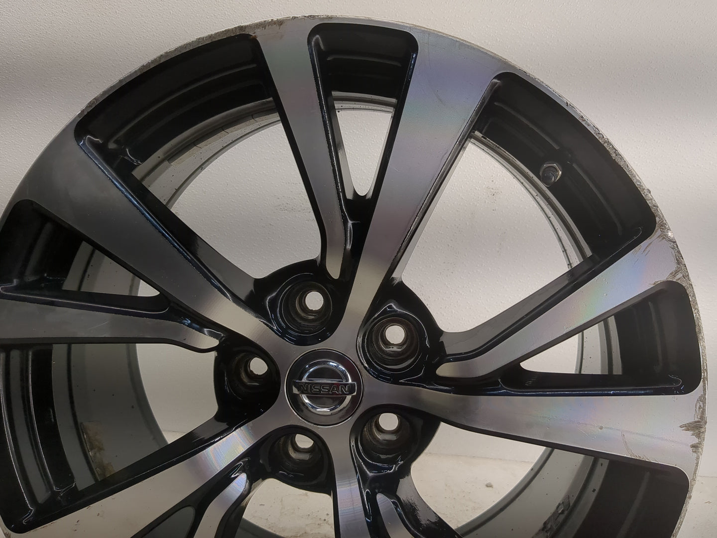2016-2018 Nissan Maxima Oem Wheel Rim - Oemusedautoparts1.com
