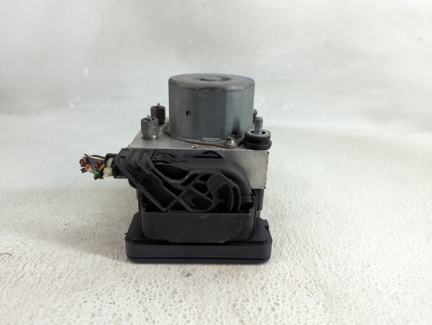 2016-2017 Nissan Maxima ABS Pump Control Module Replacement P/N:47660 9DD0A Fits Fits 2016 2017 OEM Used Auto Parts - Oemuse