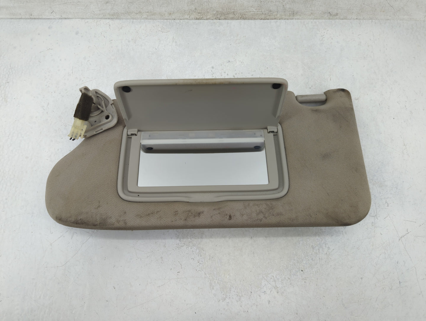 2016-2017 Nissan Maxima Sun Visor Shade Replacement Passenger Right Mirror Fits Fits 2016 2017 OEM Used Auto Parts - Oemused
