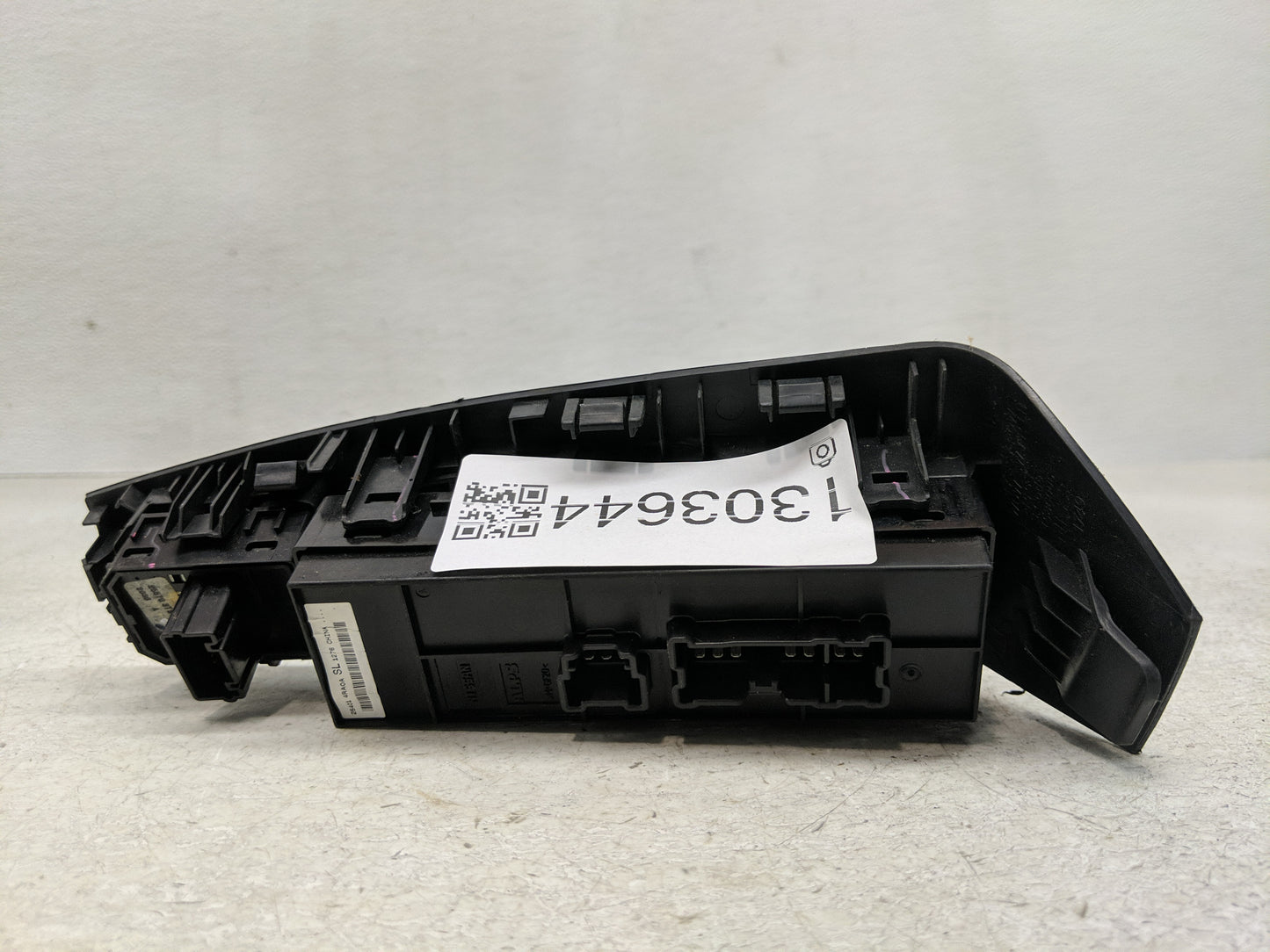 2016-2021 Nissan Maxima Master Power Window Switch Replacement Driver Side Left P/N:25401 4RA0A Fits OEM Used Auto Parts - O