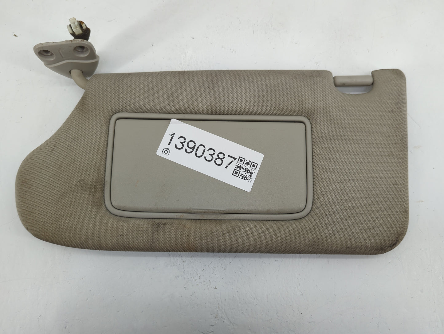 2017 Nissan Maxima Sun Visor Shade Replacement Driver Left Mirror Fits OEM Used Auto Parts - Oemusedautoparts1.com