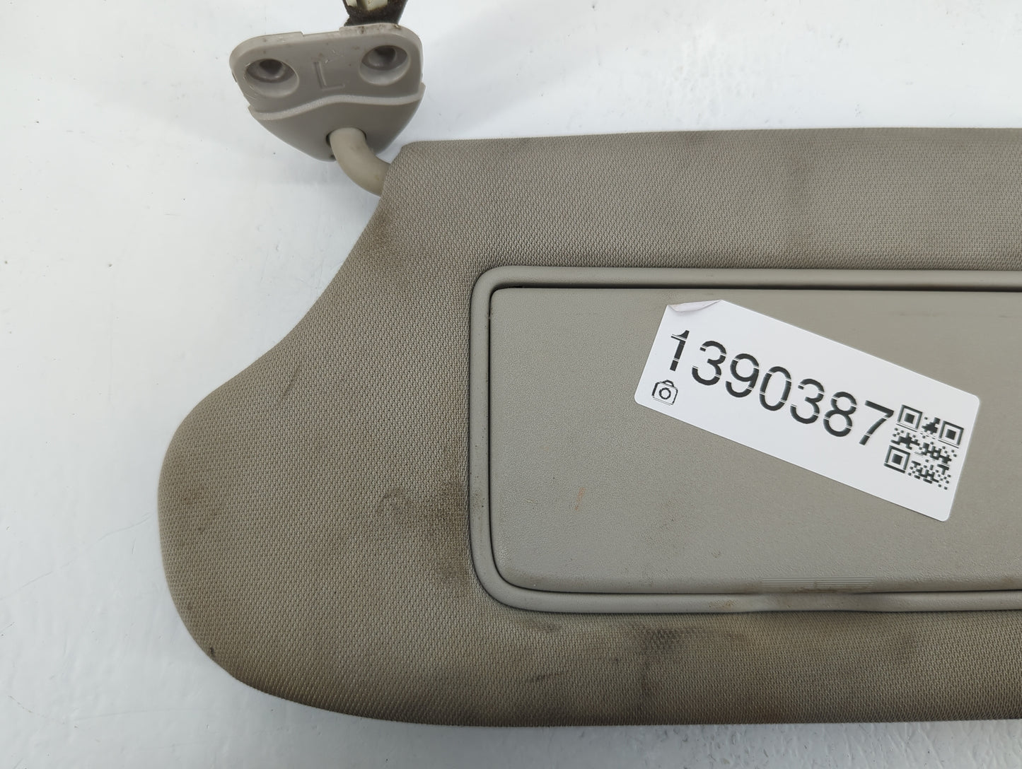 2017 Nissan Maxima Sun Visor Shade Replacement Driver Left Mirror Fits OEM Used Auto Parts - Oemusedautoparts1.com