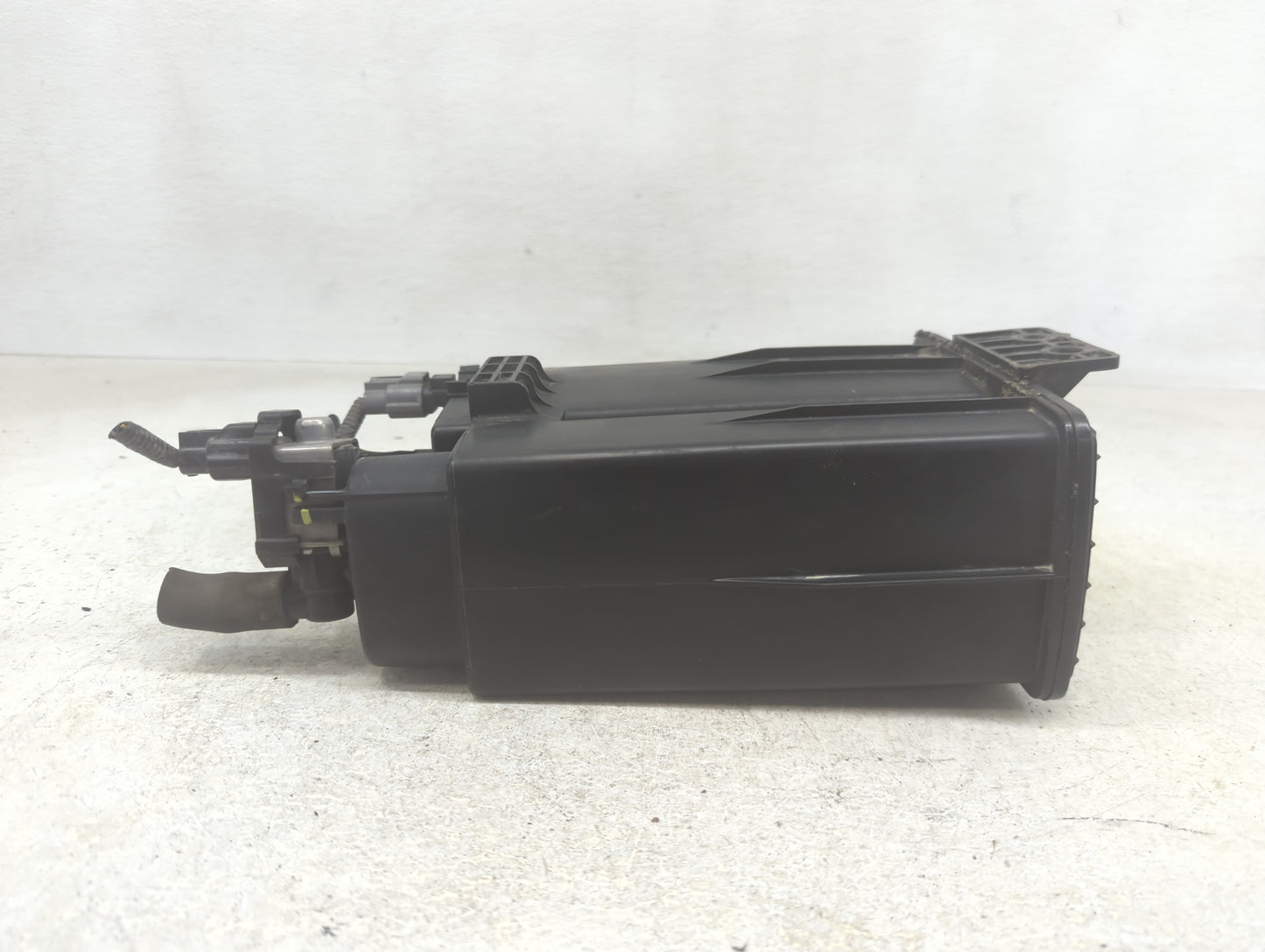 2017 Nissan Maxima Fuel Vapor Charcoal Canister - Oemusedautoparts1.com