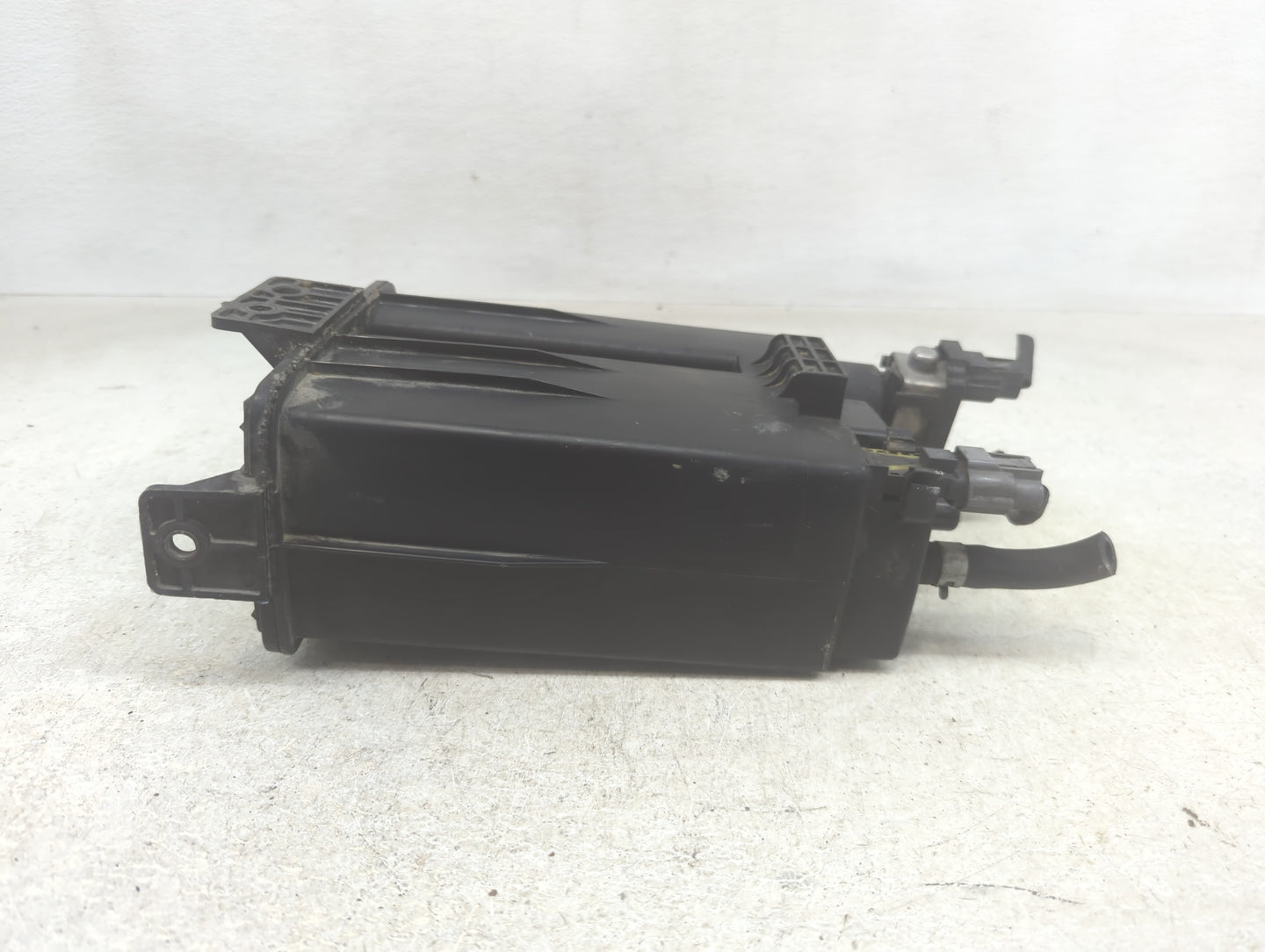 2017 Nissan Maxima Fuel Vapor Charcoal Canister - Oemusedautoparts1.com