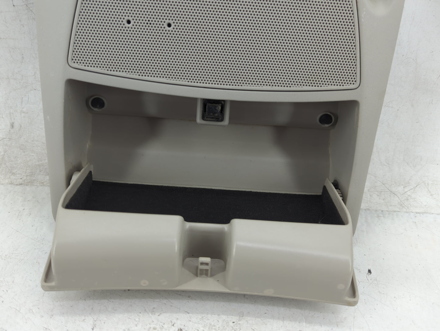 2017 Nissan Maxima Overhead Roof Console - Oemusedautoparts1.com