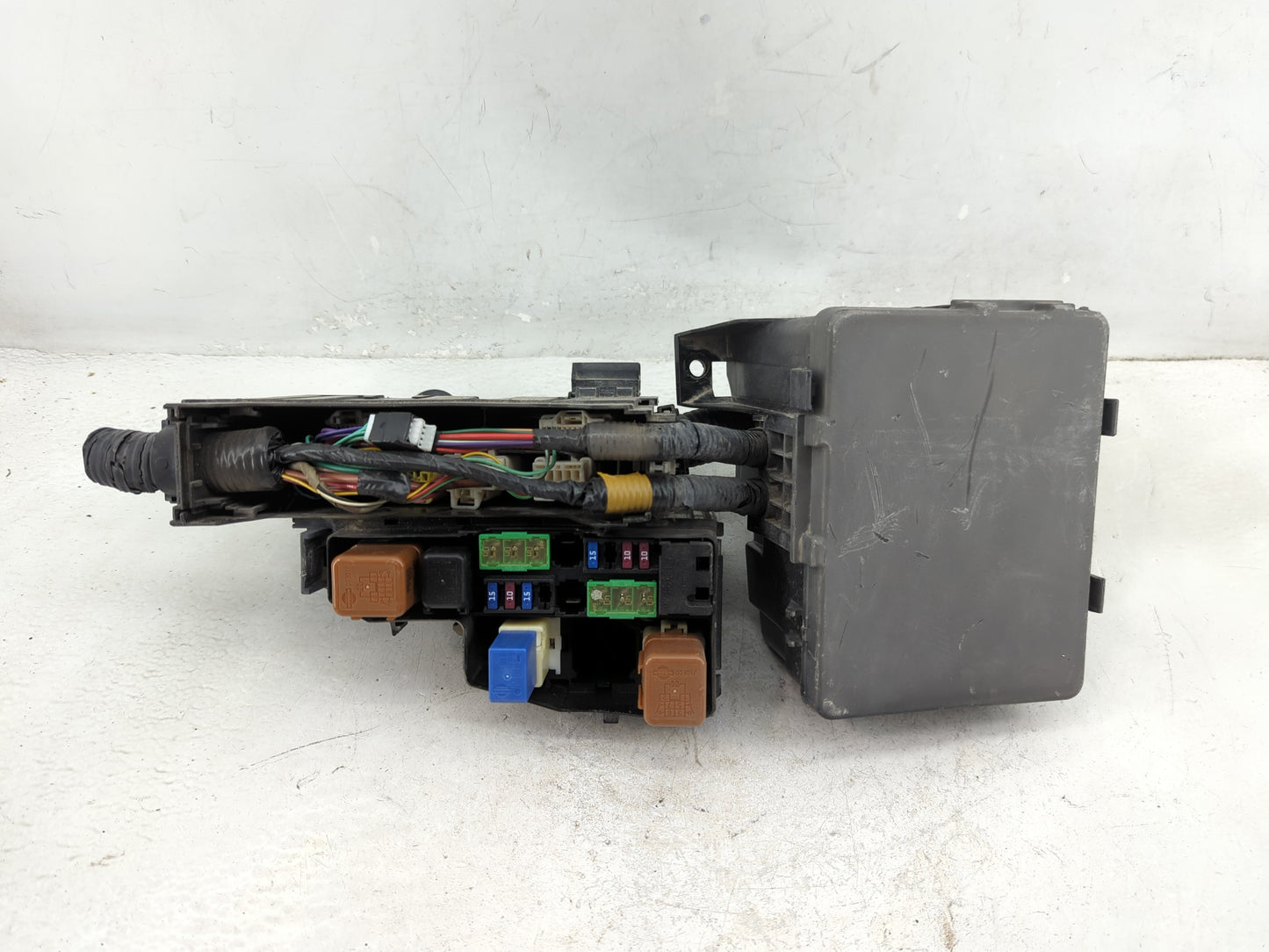2016-2021 Nissan Maxima Fusebox Fuse Box Panel Relay Module Fits Fits 2016 2017 2018 2019 2020 2021 OEM Used Auto Parts - Oe