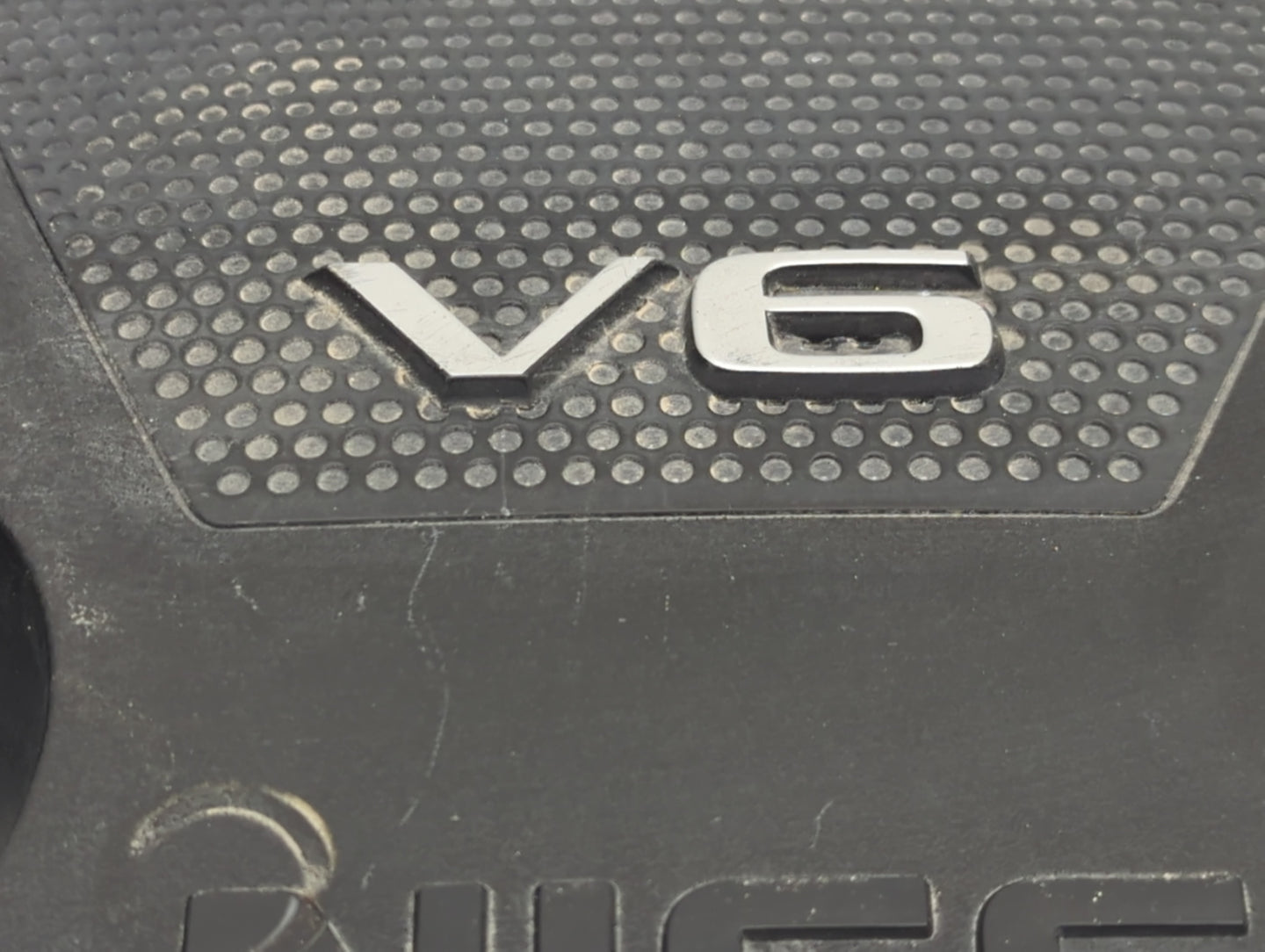 2017 Nissan Maxima Engine Cover - Oemusedautoparts1.com