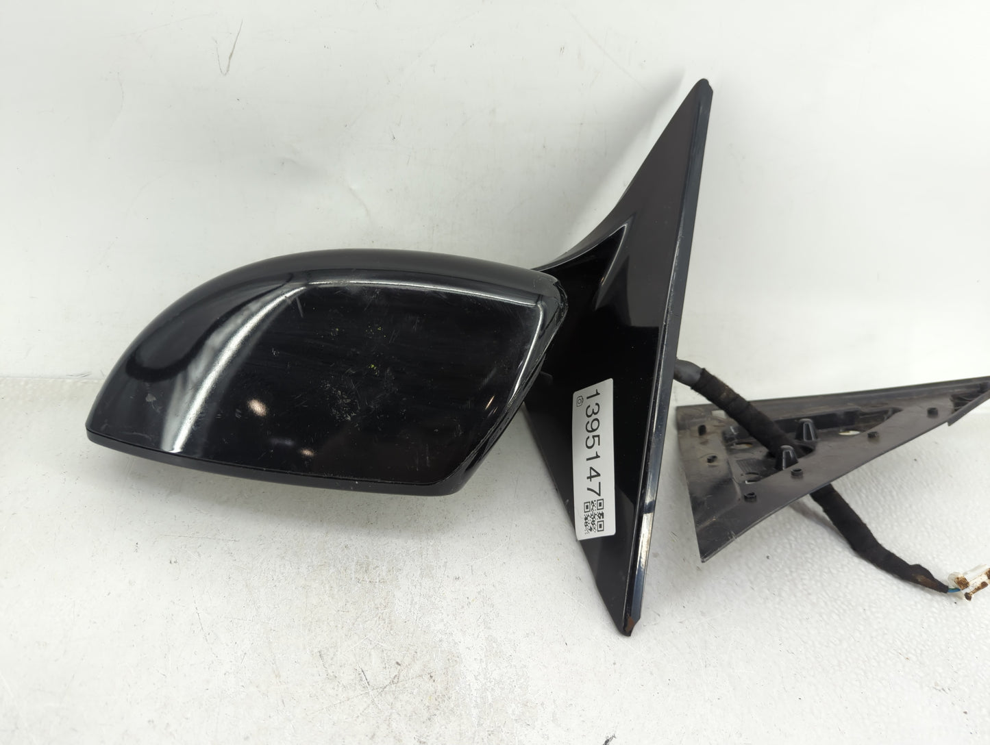 2016-2020 Nissan Maxima Driver Side View Mirror - Left Door Mirror OEM Used - Oemusedautoparts1.com