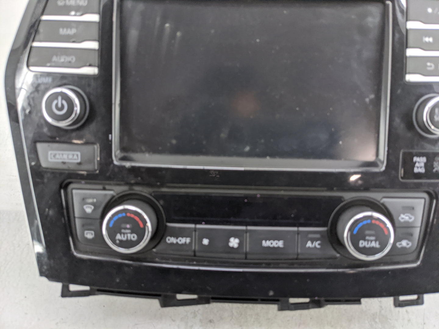 2017 Nissan Maxima Radio AM FM Cd Player Receiver Replacement P/N:25915 9DD0E Fits OEM Used Auto Parts - Oemusedautoparts1.c