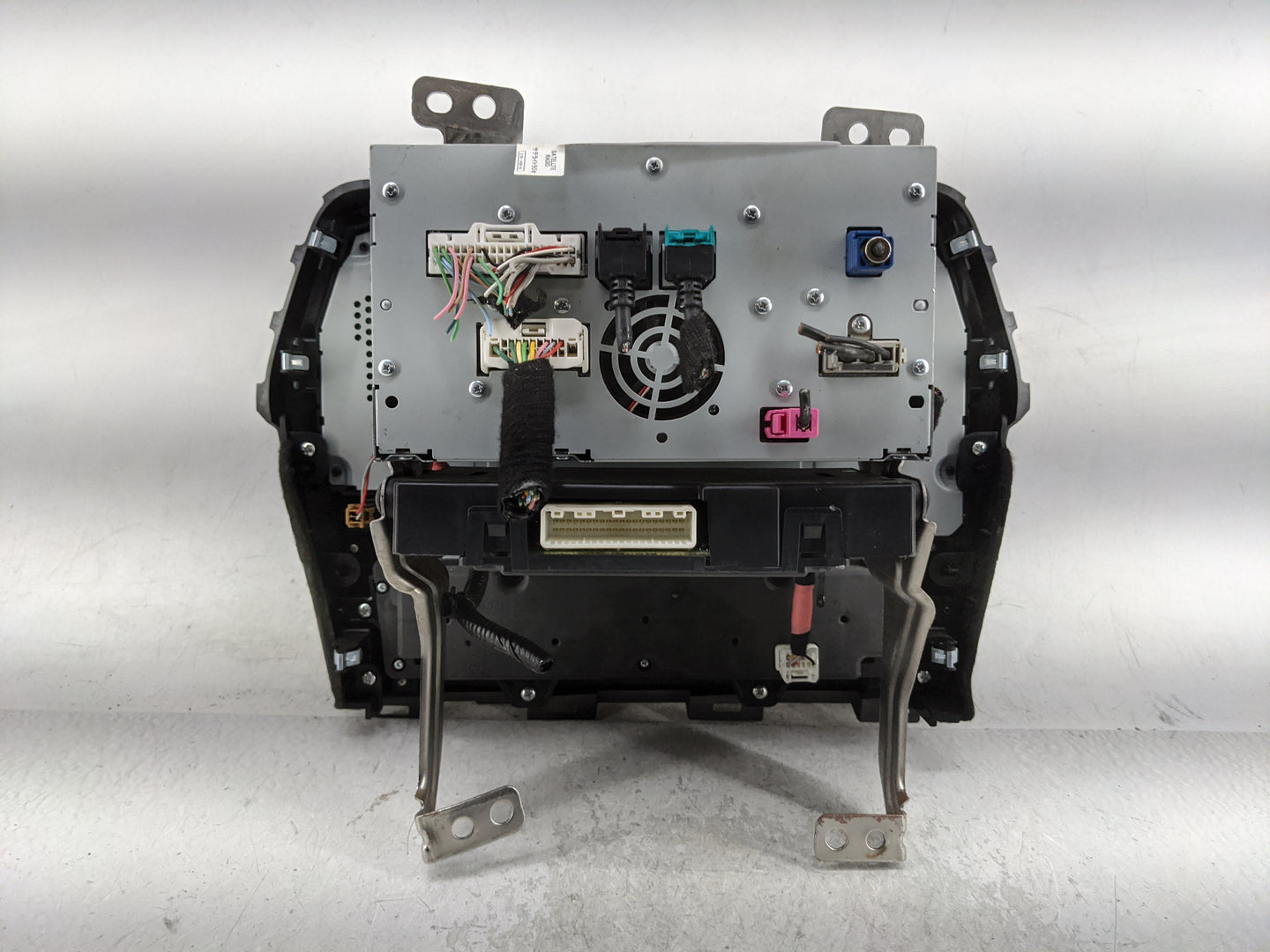 2017 Nissan Maxima Radio AM FM Cd Player Receiver Replacement P/N:25915 9DD0E Fits OEM Used Auto Parts - Oemusedautoparts1.c