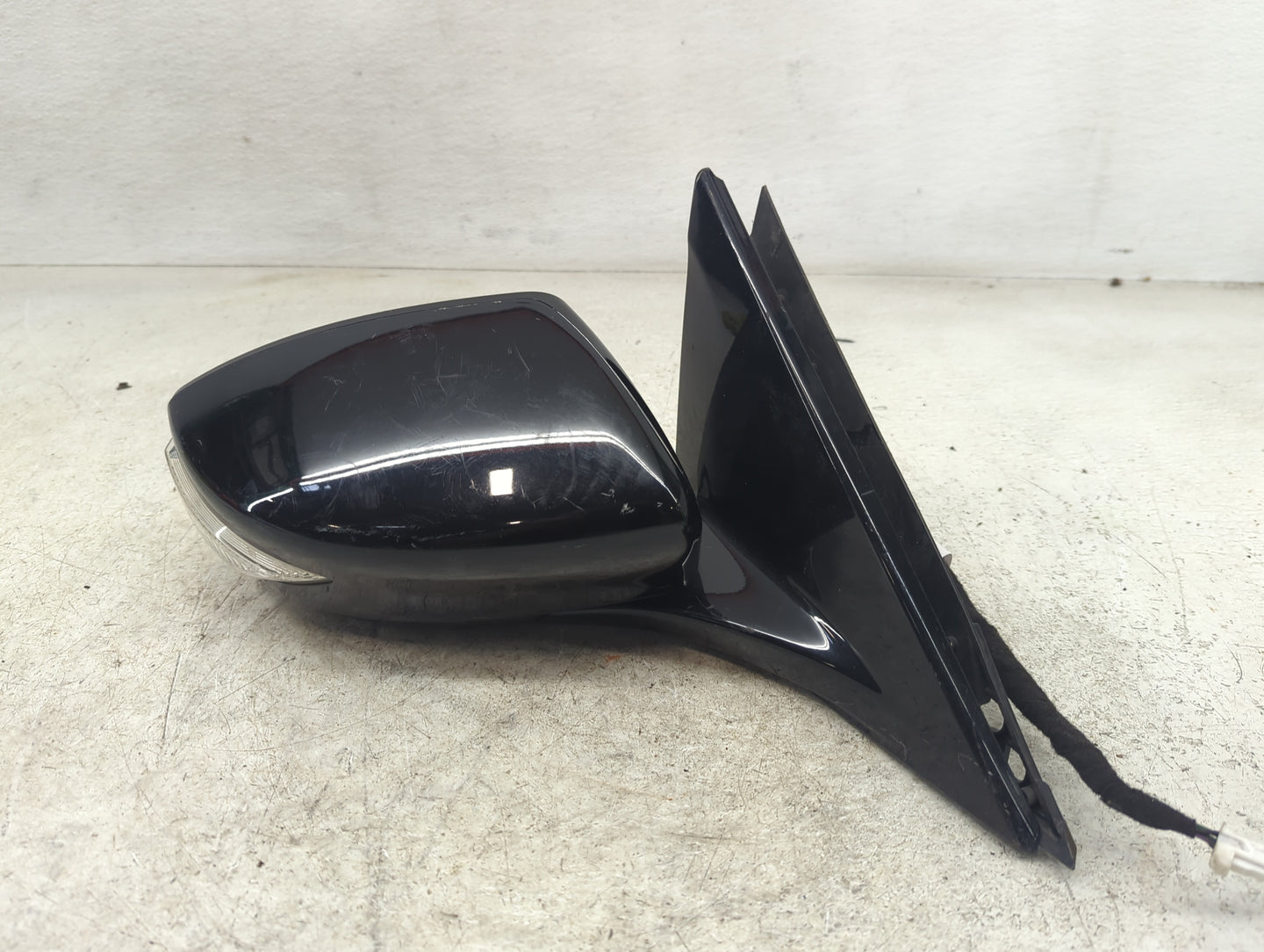 2016-2020 Nissan Maxima Passenger Side View Mirror - Right Door Mirror OEM Used - Oemusedautoparts1.com