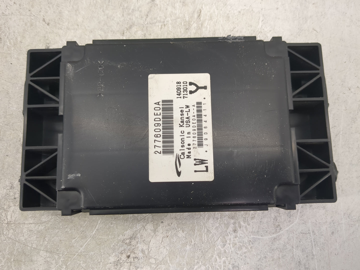 2016-2018 Nissan Maxima Radio AM FM Cd Player Receiver Replacement P/N:277609DE0A Fits Fits 2016 2017 2018 OEM Used Auto Par