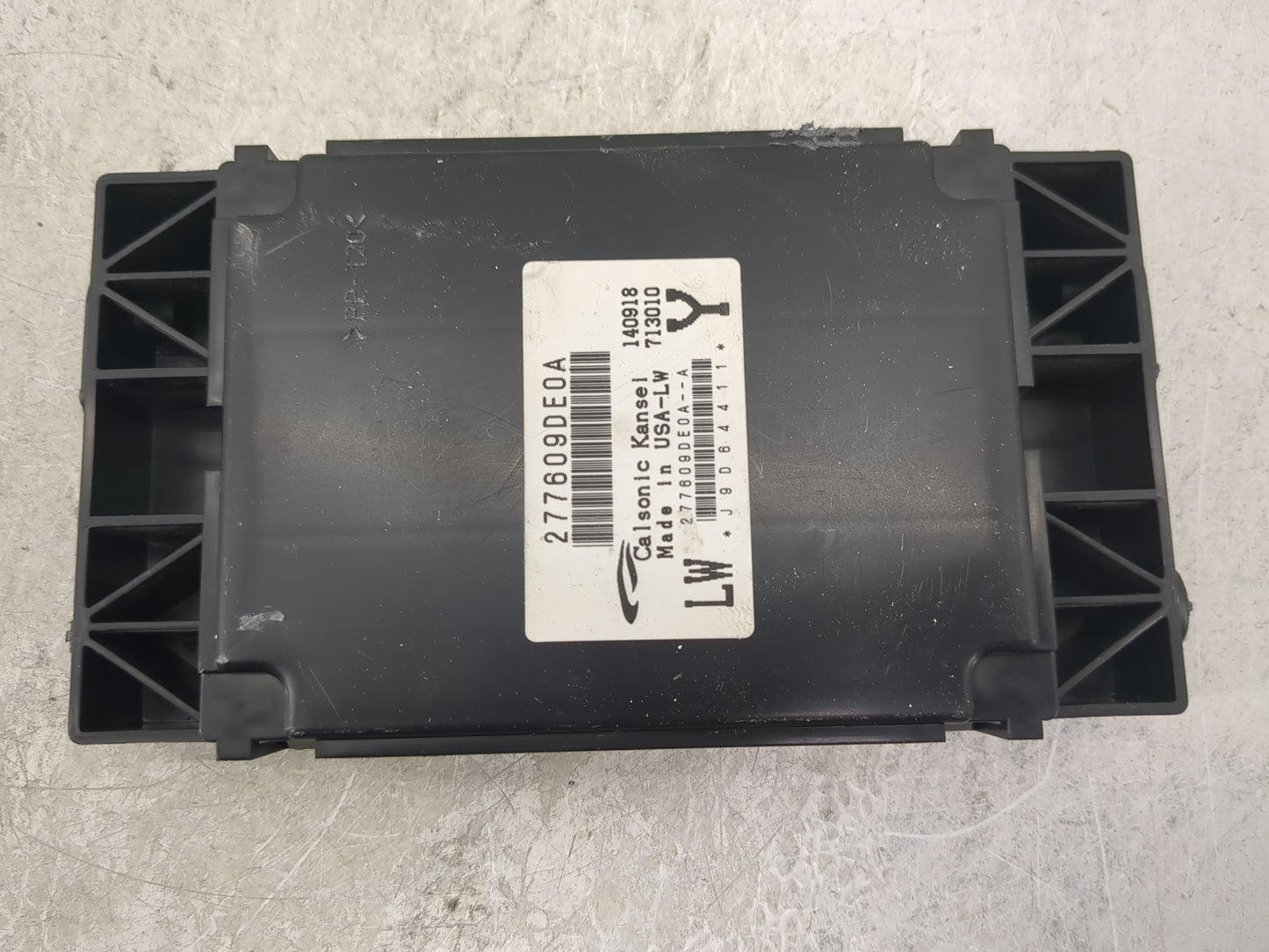 2016-2018 Nissan Maxima Radio AM FM Cd Player Receiver Replacement P/N:277609DE0A Fits Fits 2016 2017 2018 OEM Used Auto Par